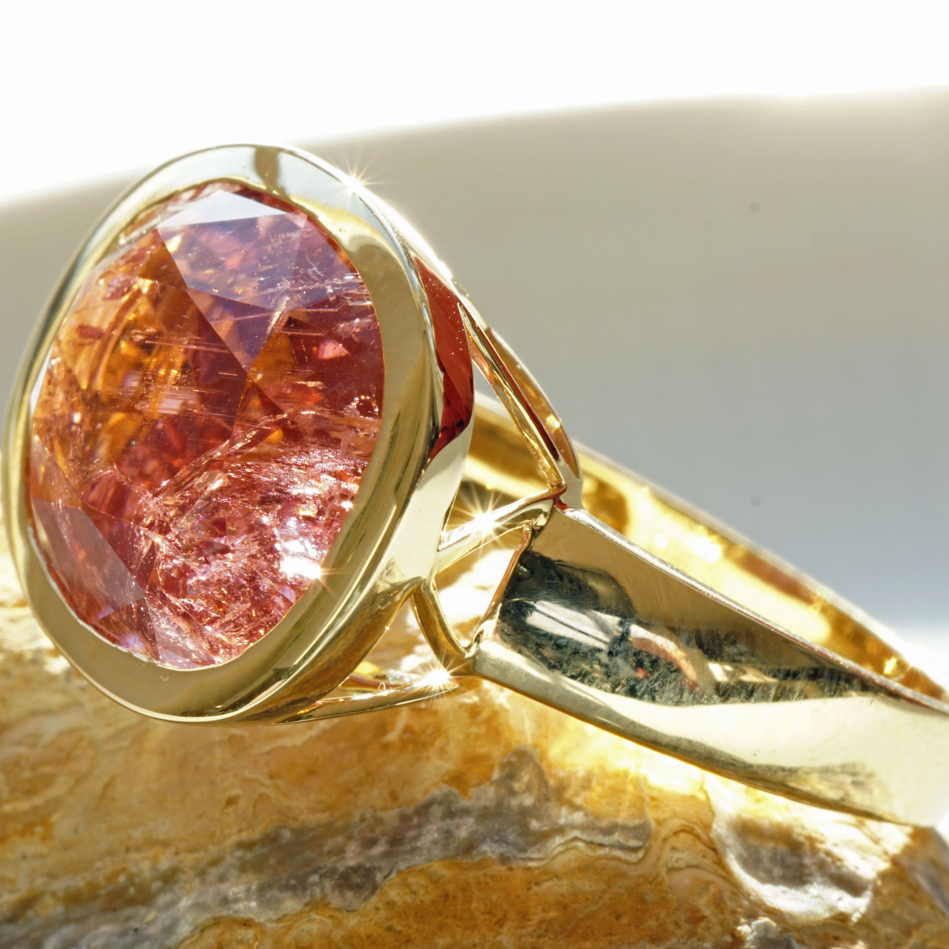 Rubellit Ring from Afghanistan...your graceful companion