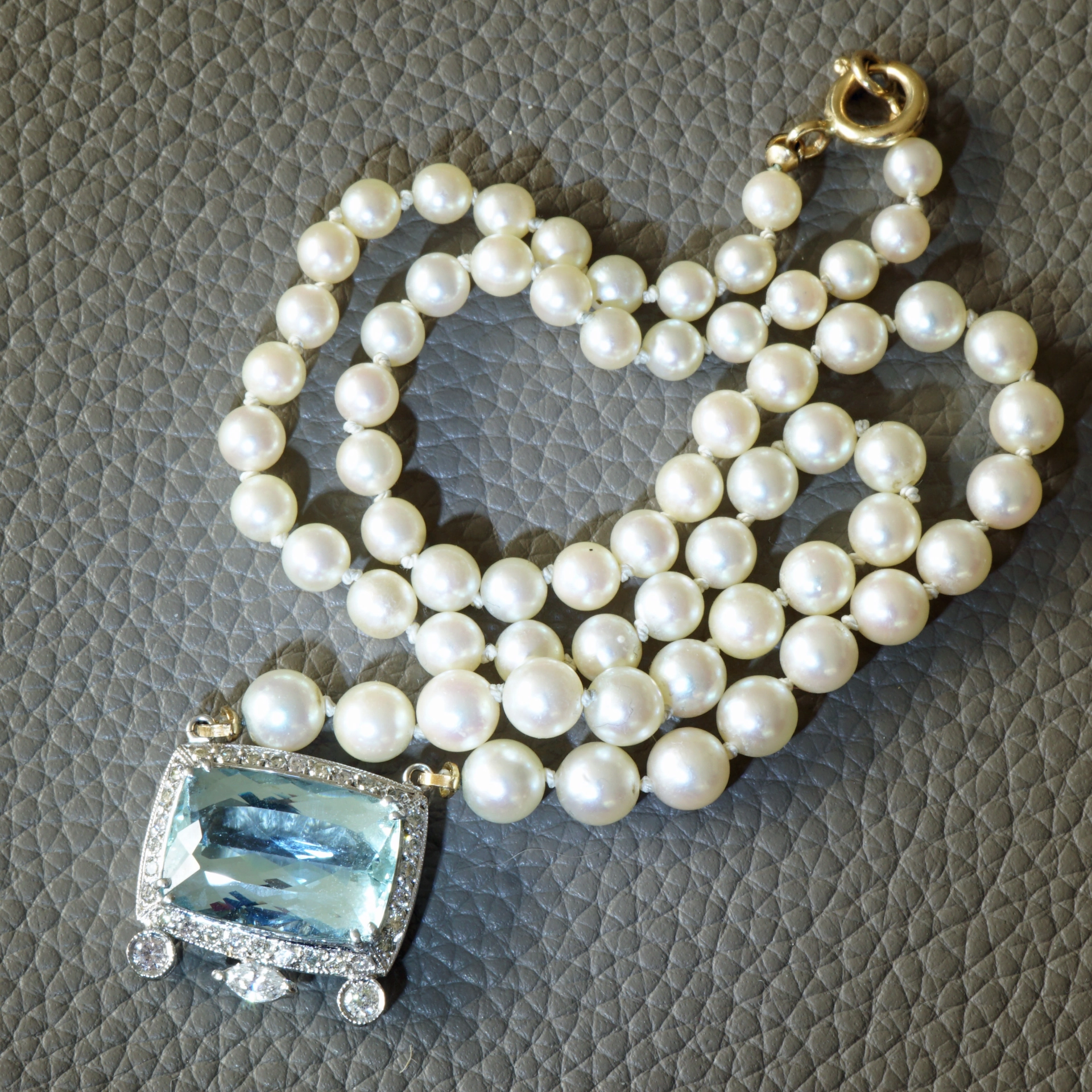 Topaz Brilliant Diamond Navette Necklace 750 White Gold fine Akoya pearls...festive