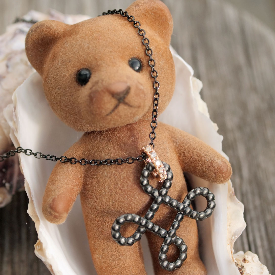 Brilliant Necklace 750 Rose Gold 0.29 ct TW VS... Mysticism Knot.. black rhodium-plated stainless steel