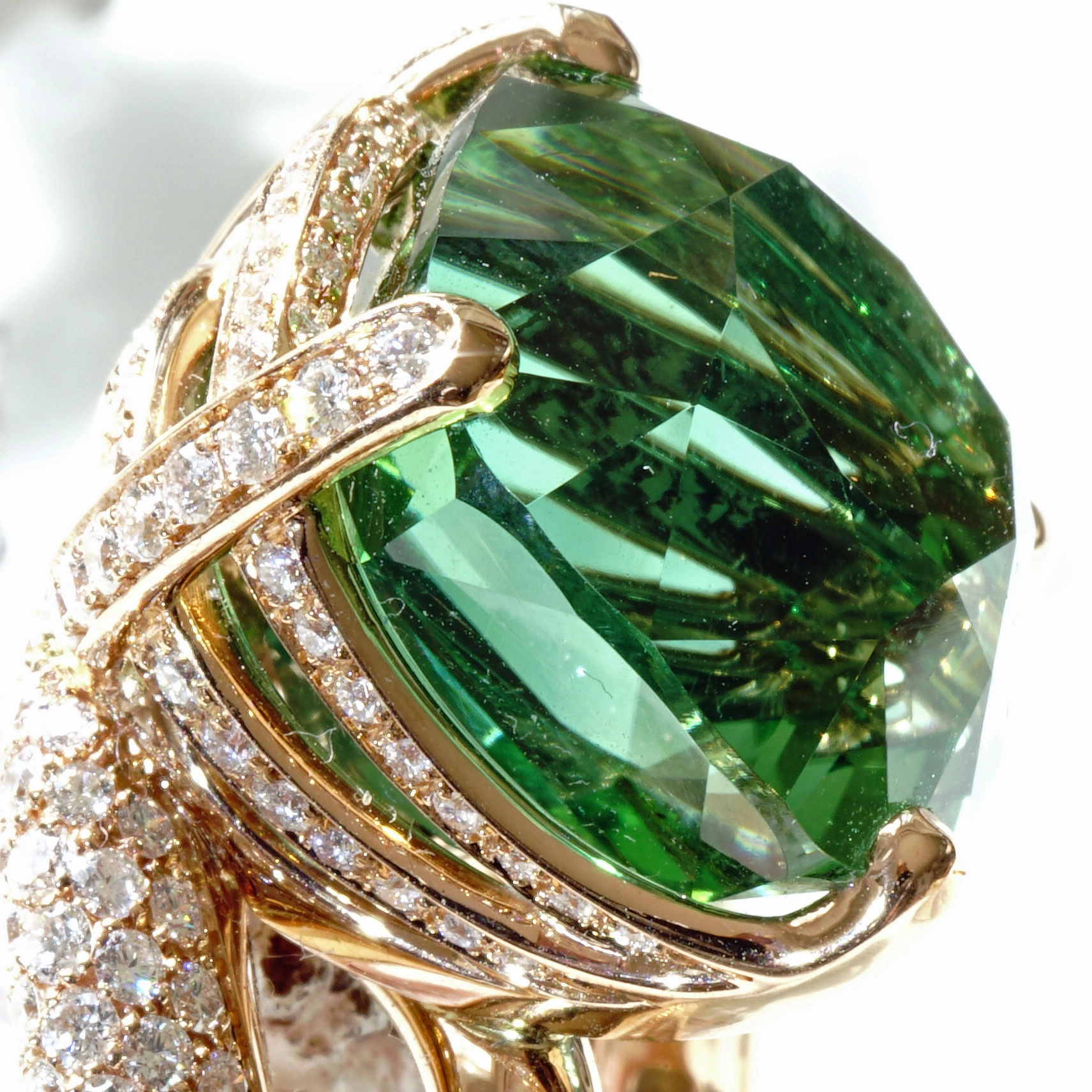 Tourmaline Diamond Ring 18kt Rosegold investment gem 25.15 ct Afghanistan green-bluish loupe clean AAA+ 16 x 16 x 14 mm