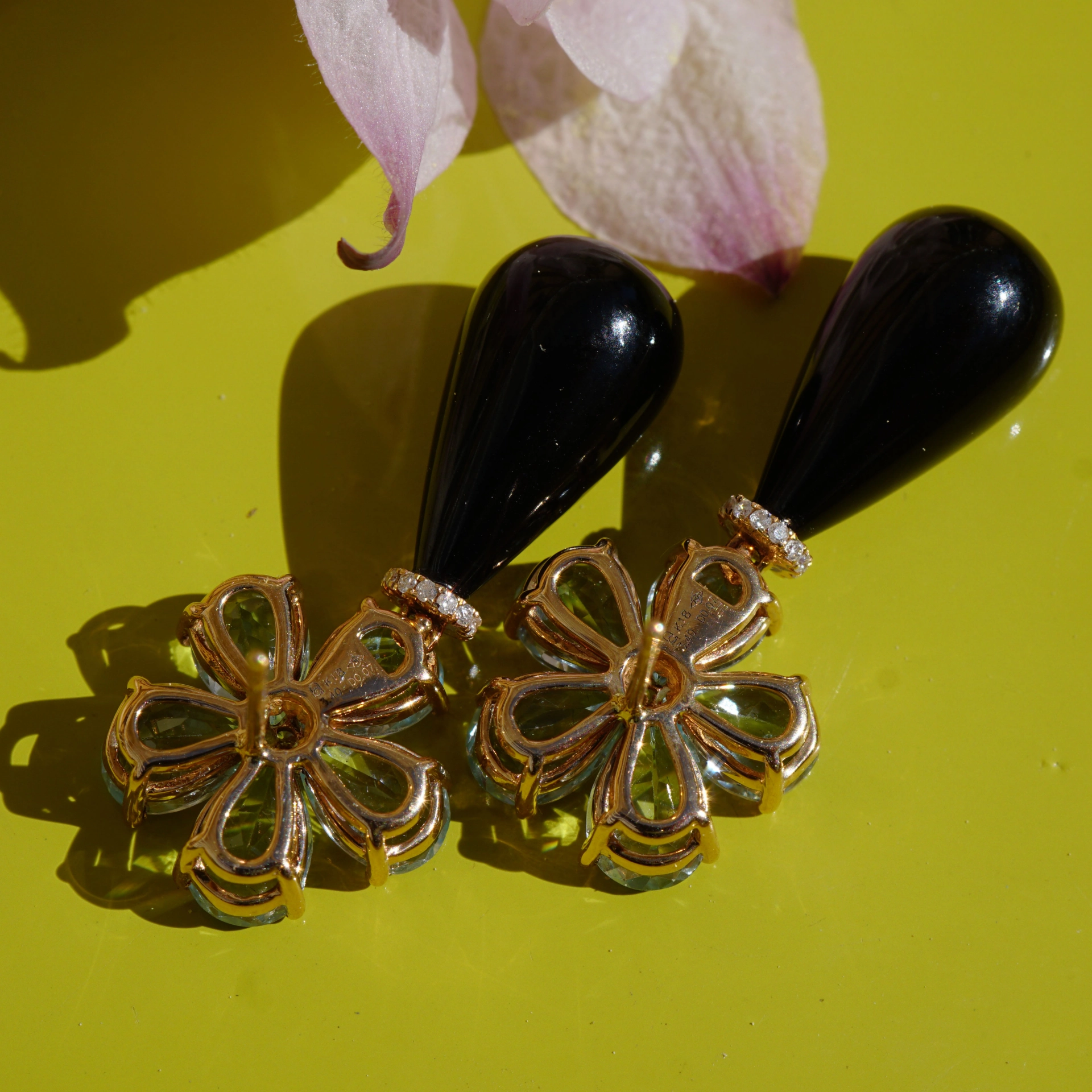 Topas Brillant Ohrhänger mit Onyx Pampeln in 750er Rosegold