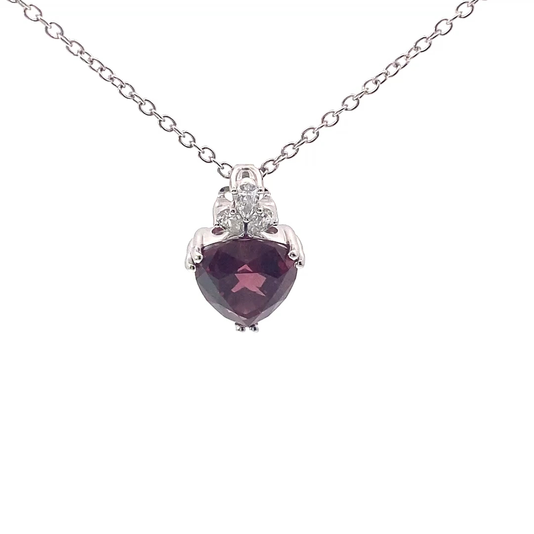 Malaya Garnet Brilliant Necklace 5.47 ct 0.22 ct 750 white gold - the most changeable among the gemstones, color change desired