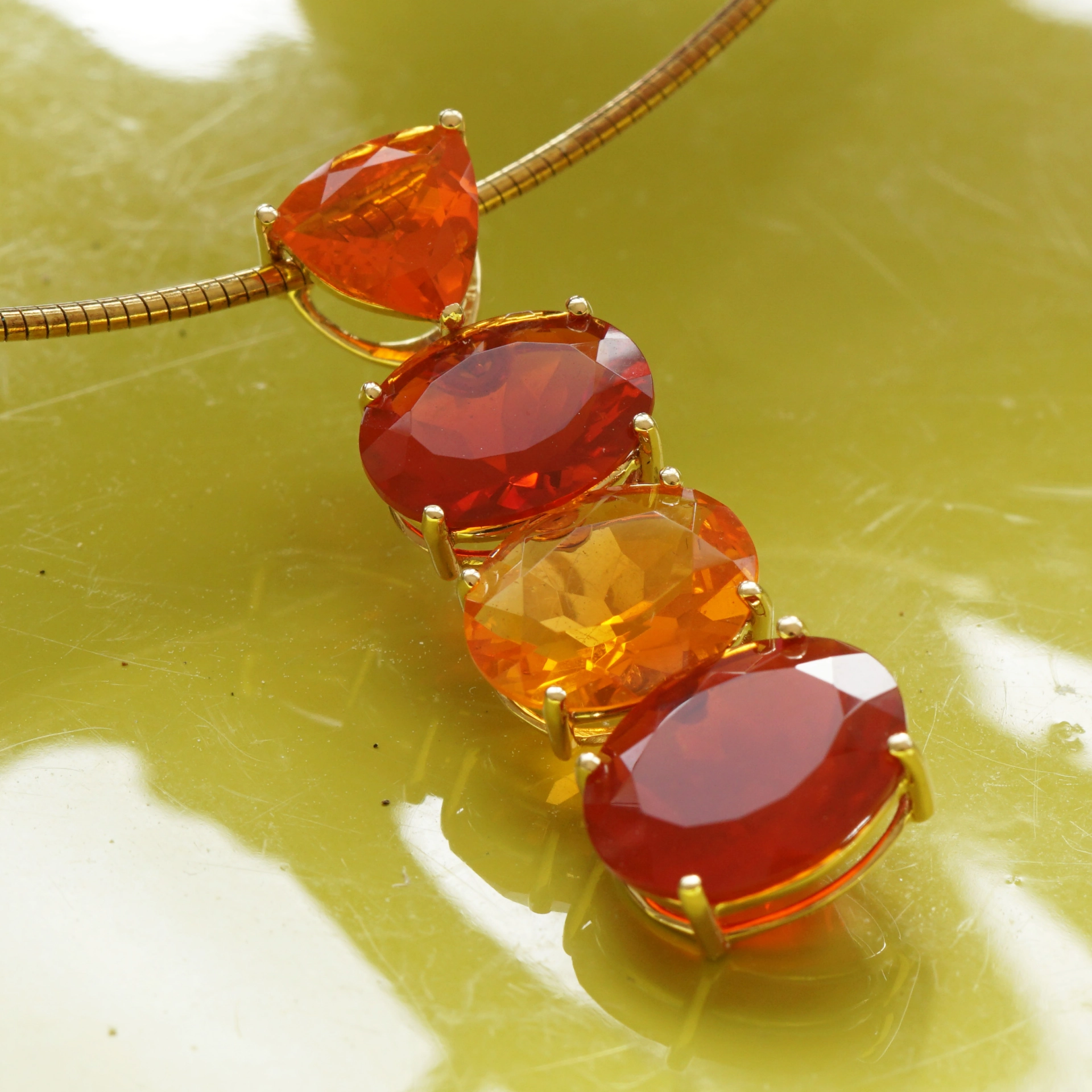 Captured Rays of Sunshine....Fire Opal Pendant 5 ct Yellowgold 18 kt