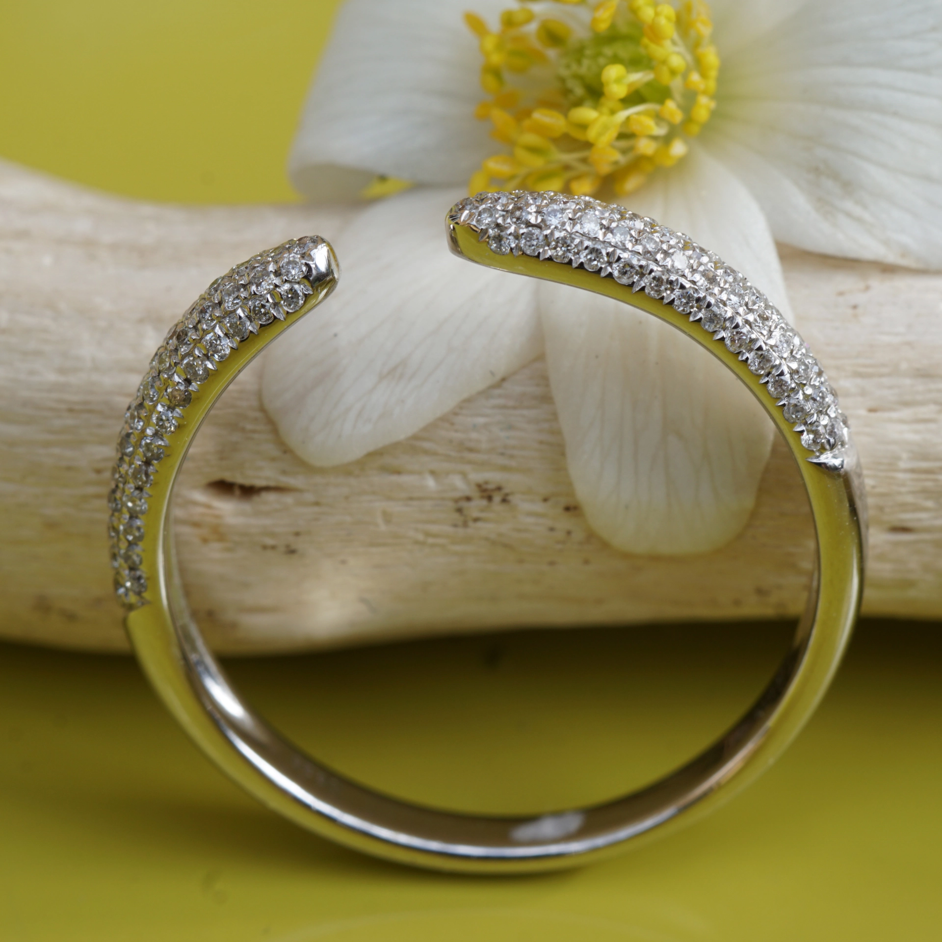 Brilliant Ring 18 kt White Gold 0.25 ct...ideal combining Ring