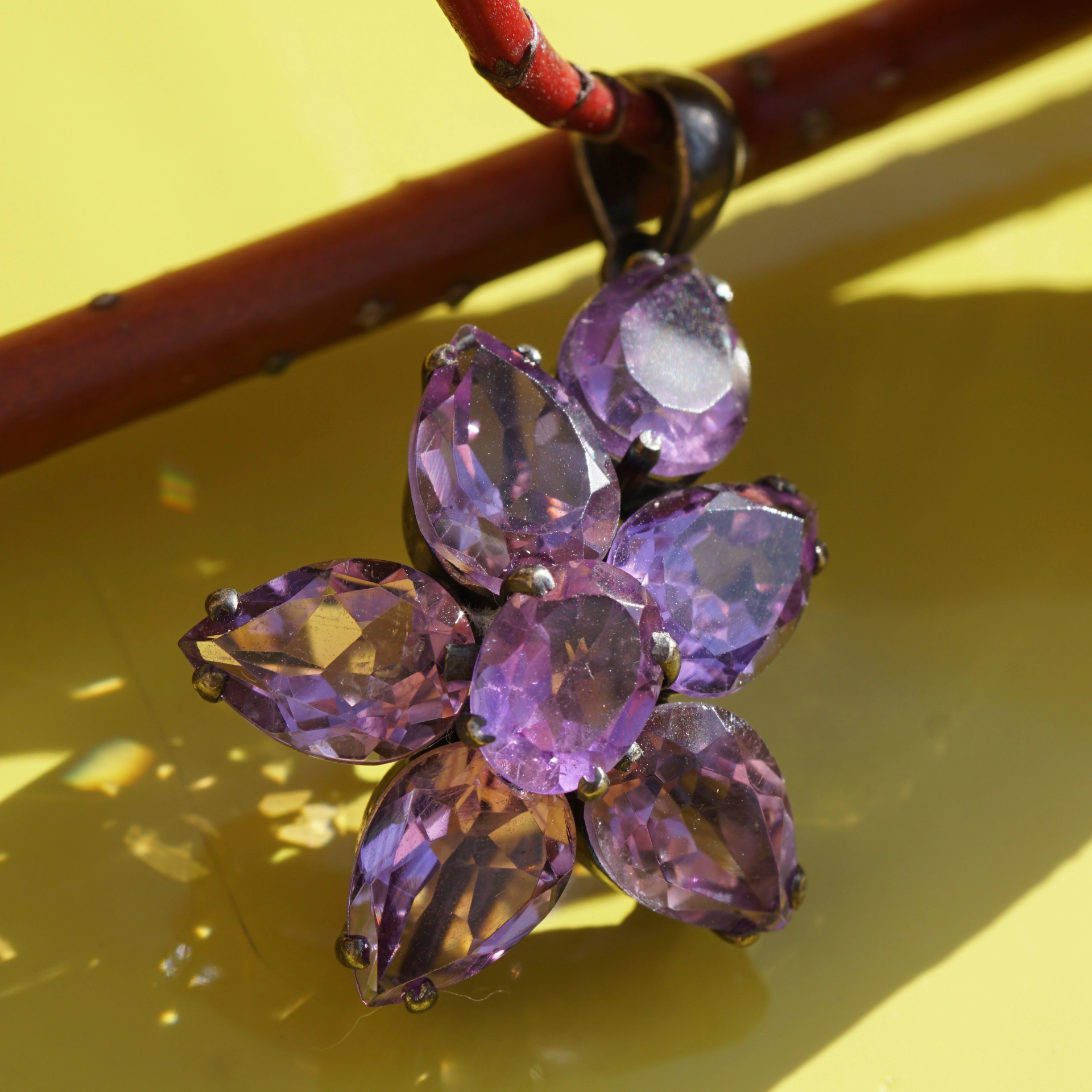 Amethyst Anhänger 925er Silber schwarz rhodiniert 35 x 20 mm Blütenform