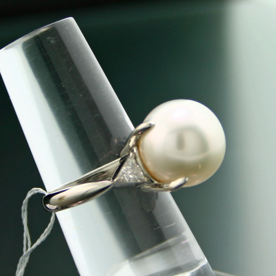 Südsee-Zuchtperl-Diamant-Ring, 900er-Platin,