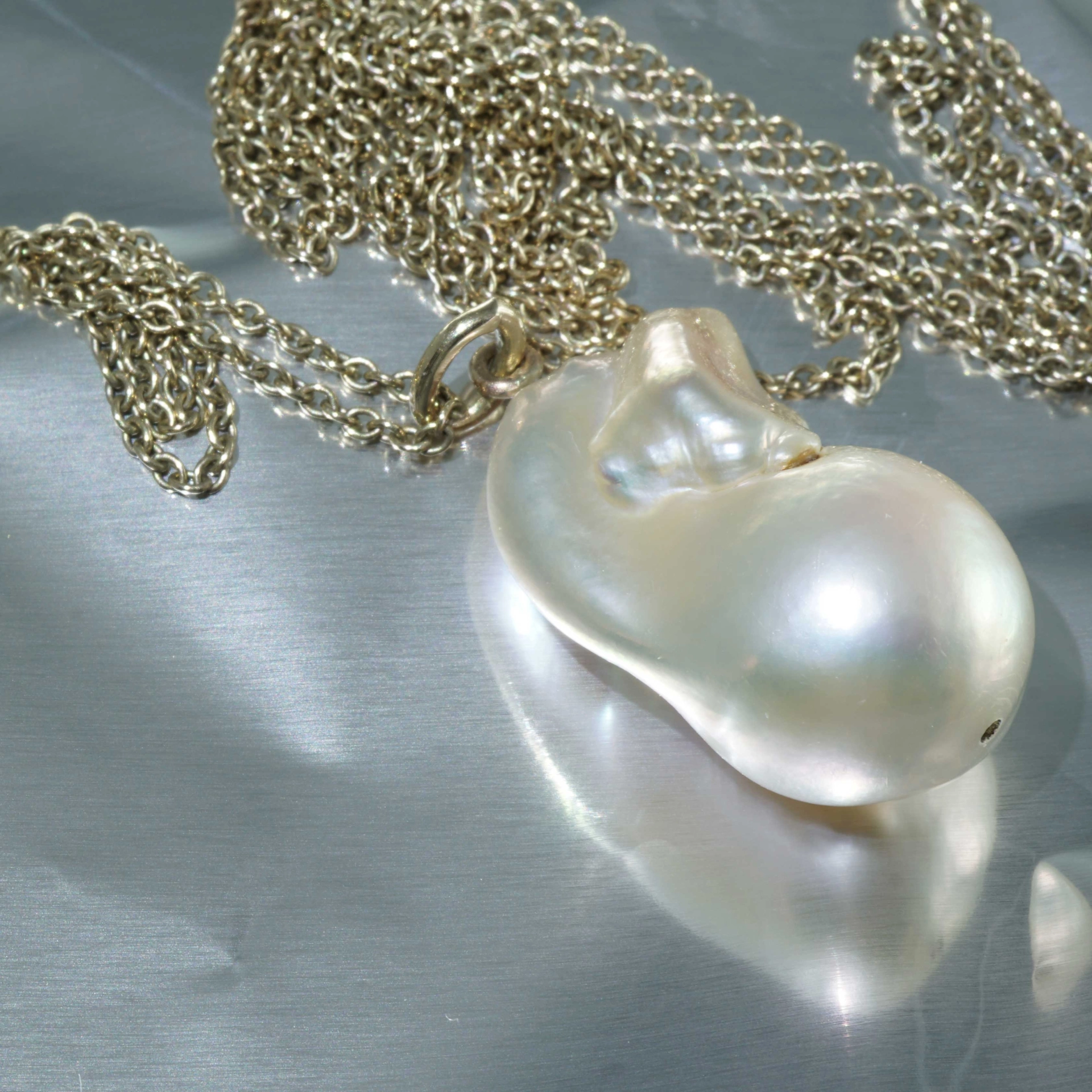 Baroque Biwa Pearl Necklace 14 kt Yellow Gold 101 cm Lenght...fall in Love
