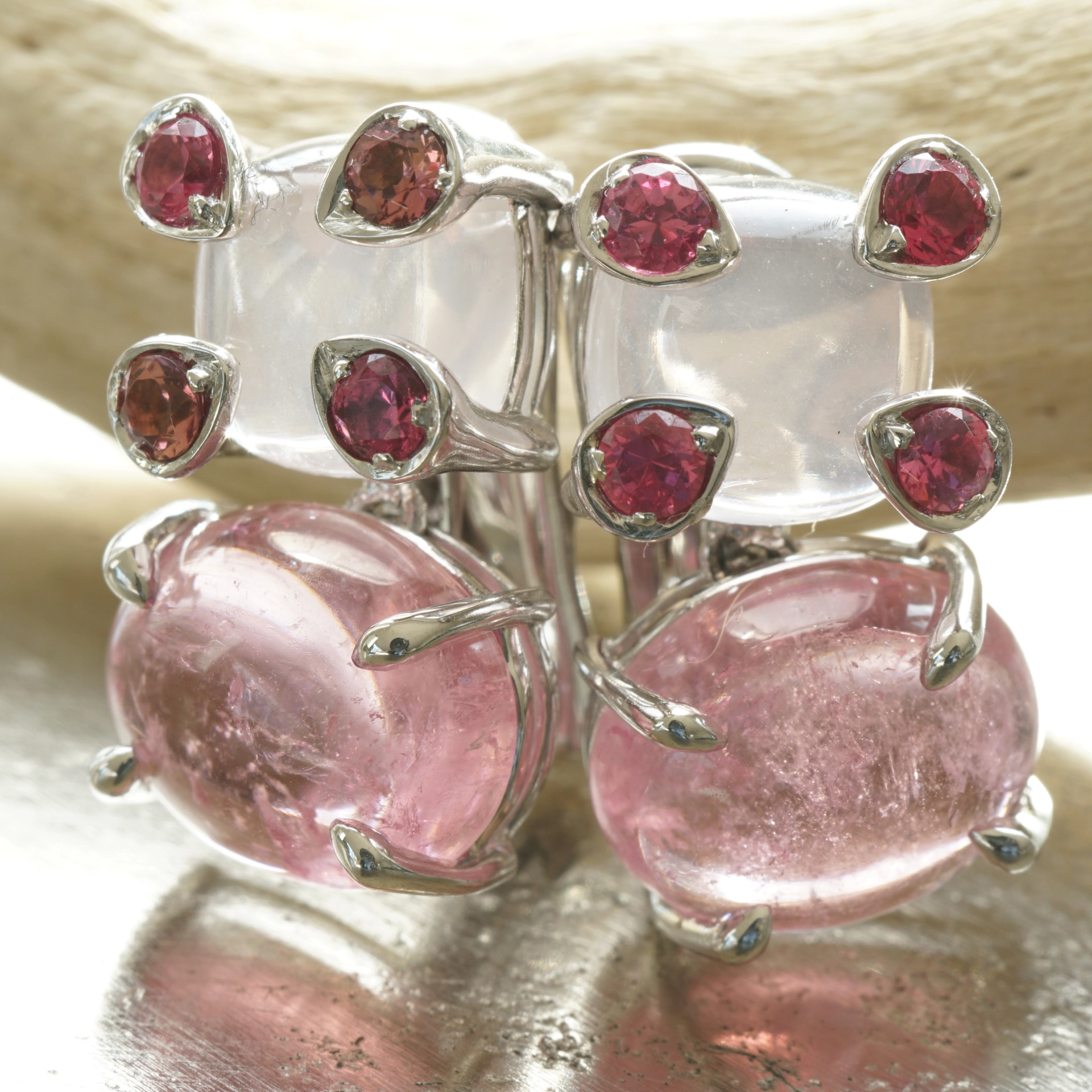 Spinel Tourmalin Rosequartz Earrings 18 kt Whitegold...rare electric pink Color