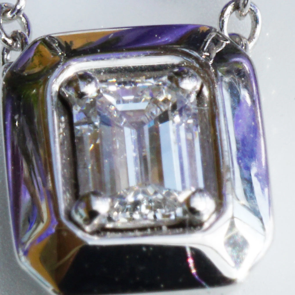 Diamond Emeraldcut Necklace GIA Certificate 0.30 ct River E VVS 18kt Whitegold