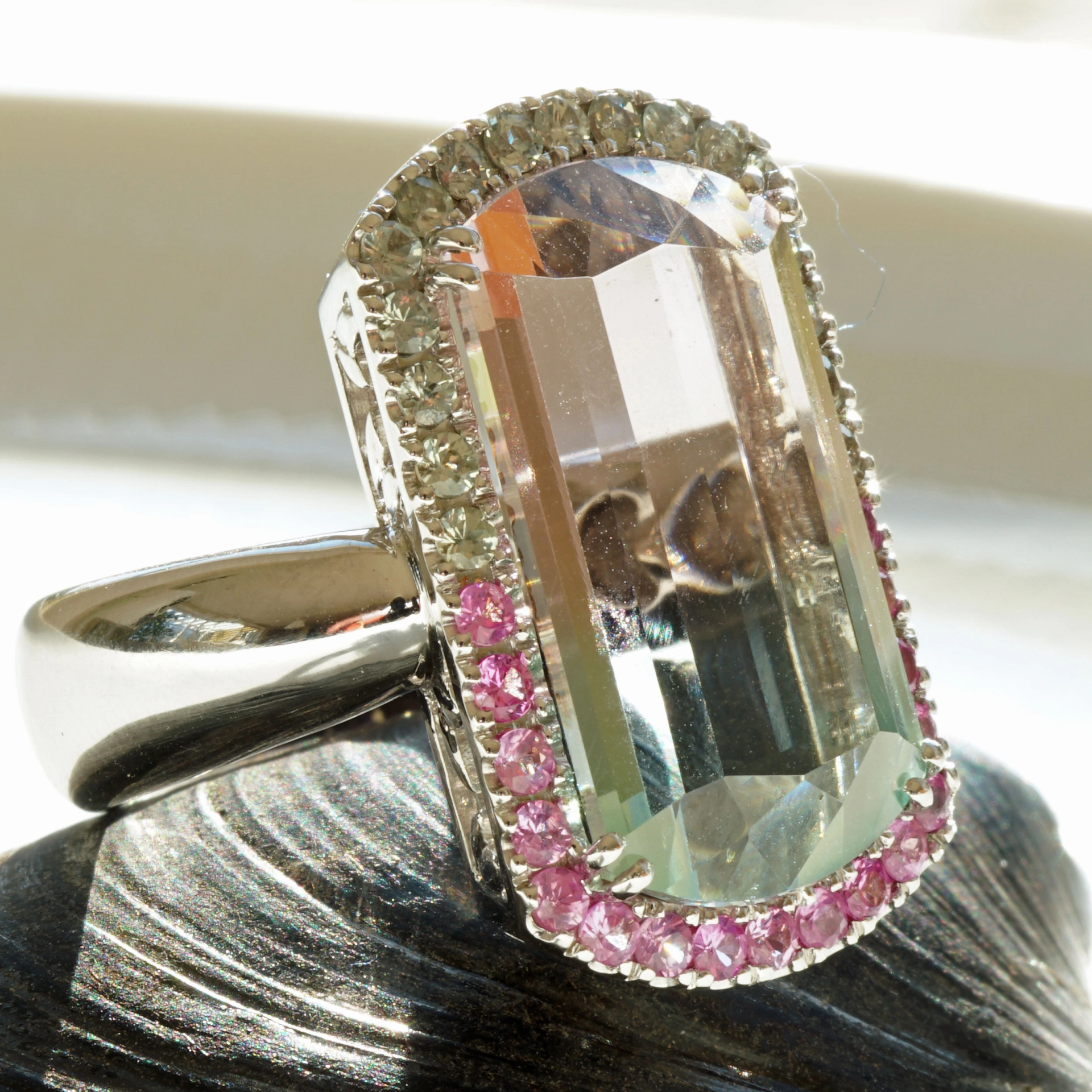 Bicolor turmalin great natural color baby pink greenish blue loupeclean 14.85 ct Afghanistan