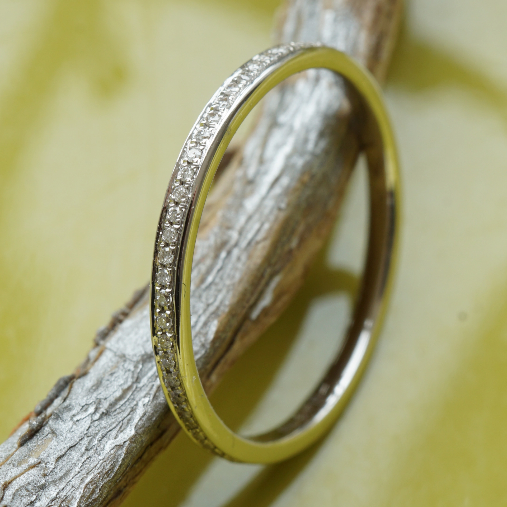 Brillant Memoire Ring 0.15 ct W-TCR / SI-P 750er Gold New Age idealer Kombinationsring