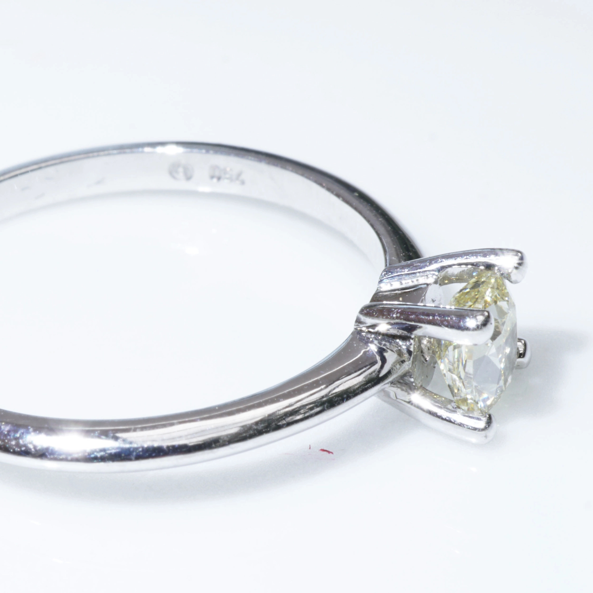 Fancy Yellow Diamond Engagement Ring 0.41 ct 18 kt White Gold Natural Color HRD Certificate