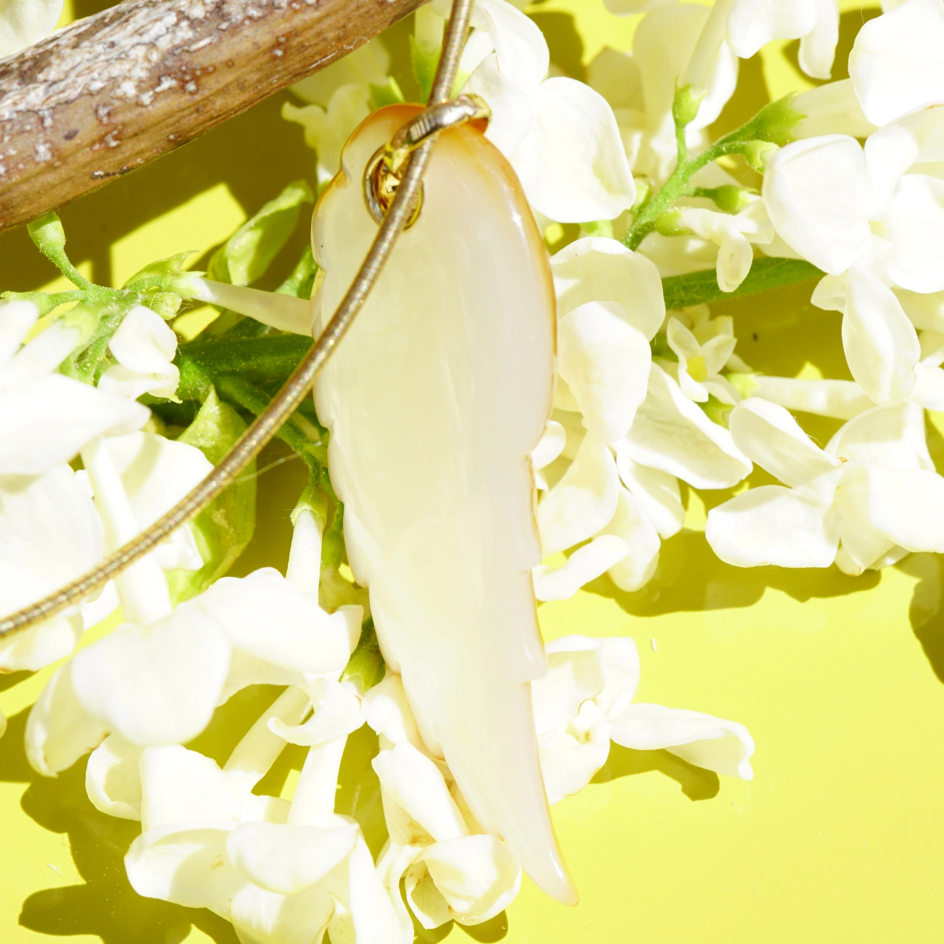 Pendant Wing Mother-of-Pearl 585 Yellow Gold Angel Wings