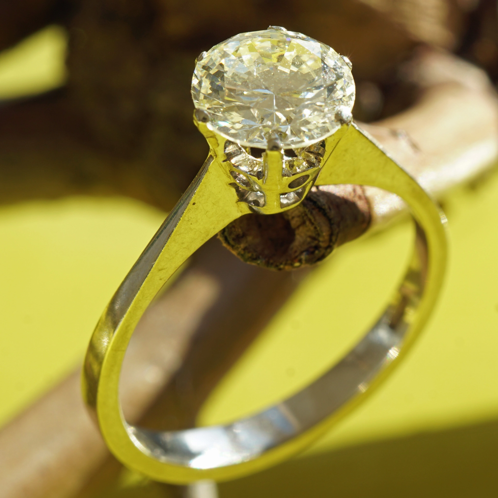 Brillant Ring 1.50 ct W-TCR / Lupenrein-VVS 7,4 mm D. Schliff sehr gut, 750er Weissgold