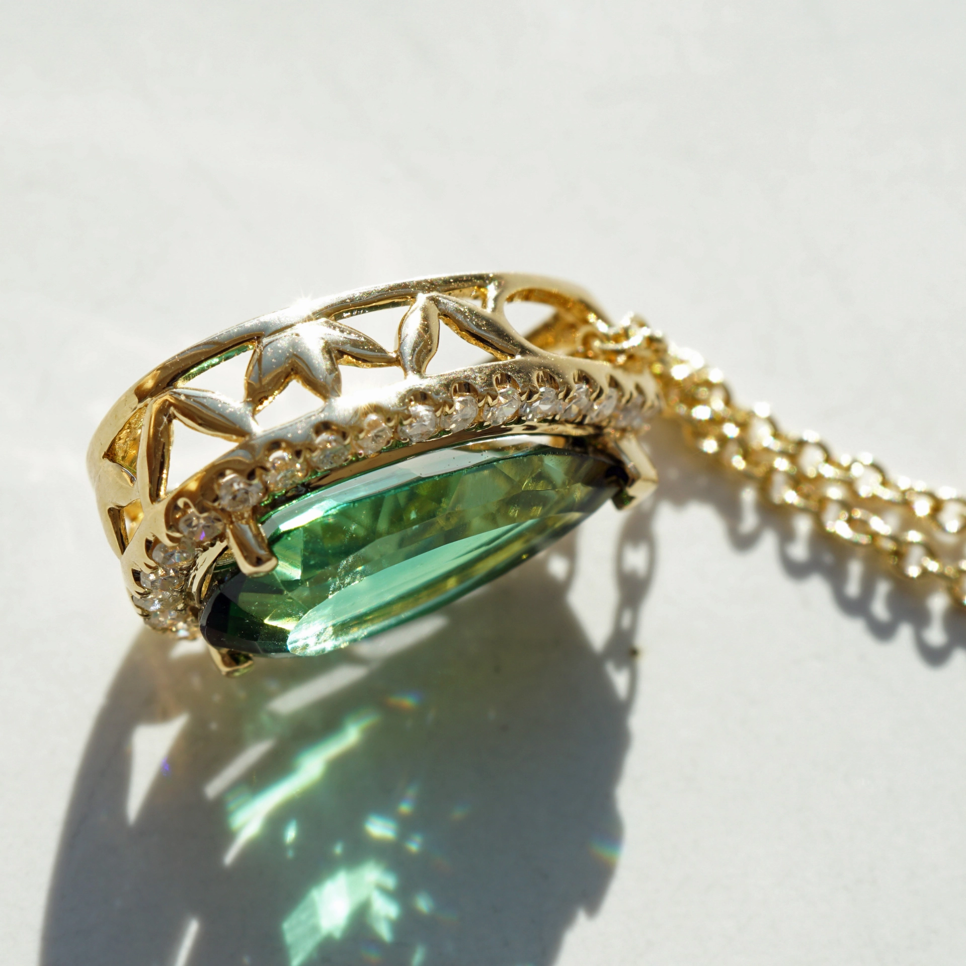 Turmalin Diamant Anhänger 2.28 ct 0.19 ct m. Kette AAA+, 750er Gelbgold, ...schöner geht nicht