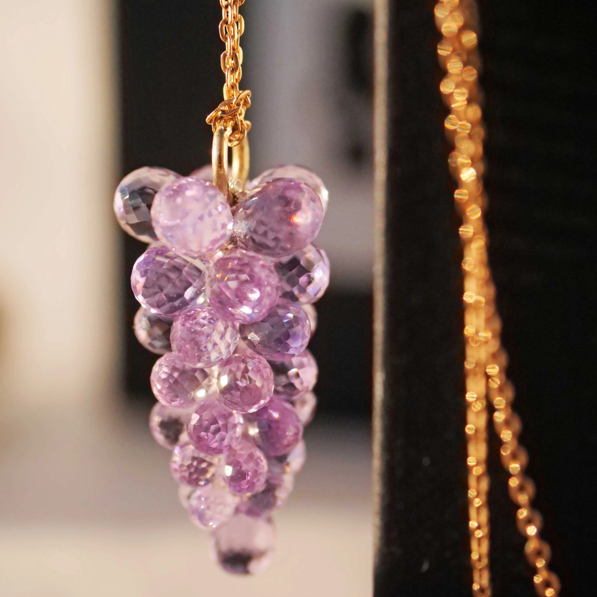 Grape Pendant Amethyst 14kt Yellow Gold 20.6 ct....skillfully made