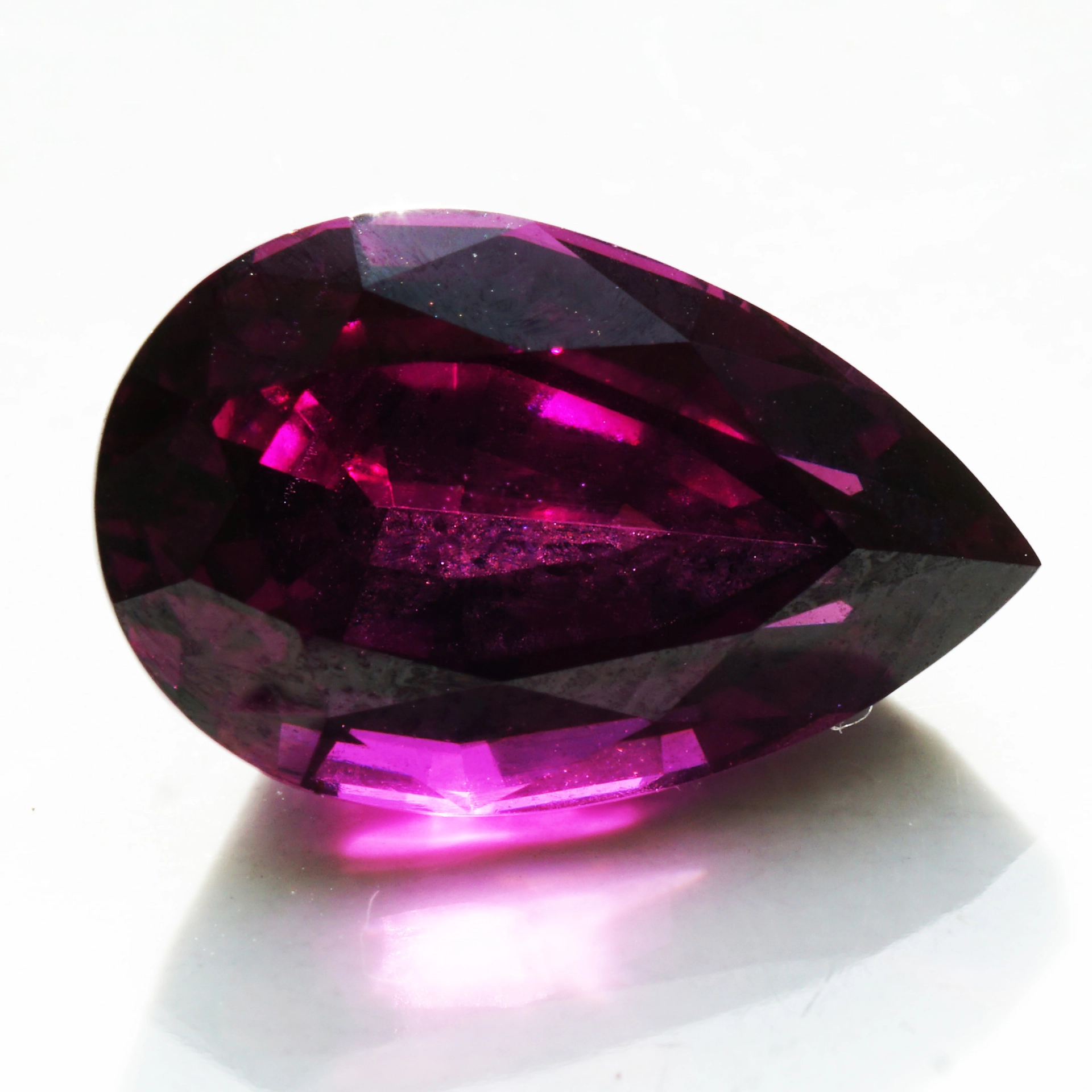 Rhodolite diamond ring 750 white gold, 4.74 ct, Mozambique AAA+ couldn't be better ...
