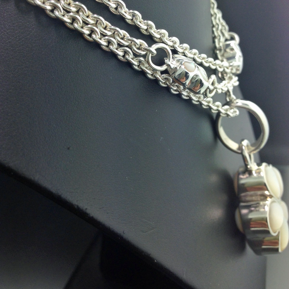 Chilango Anhänger Margeritte Perlmutt 925/-Silber neu mit orig. Etui