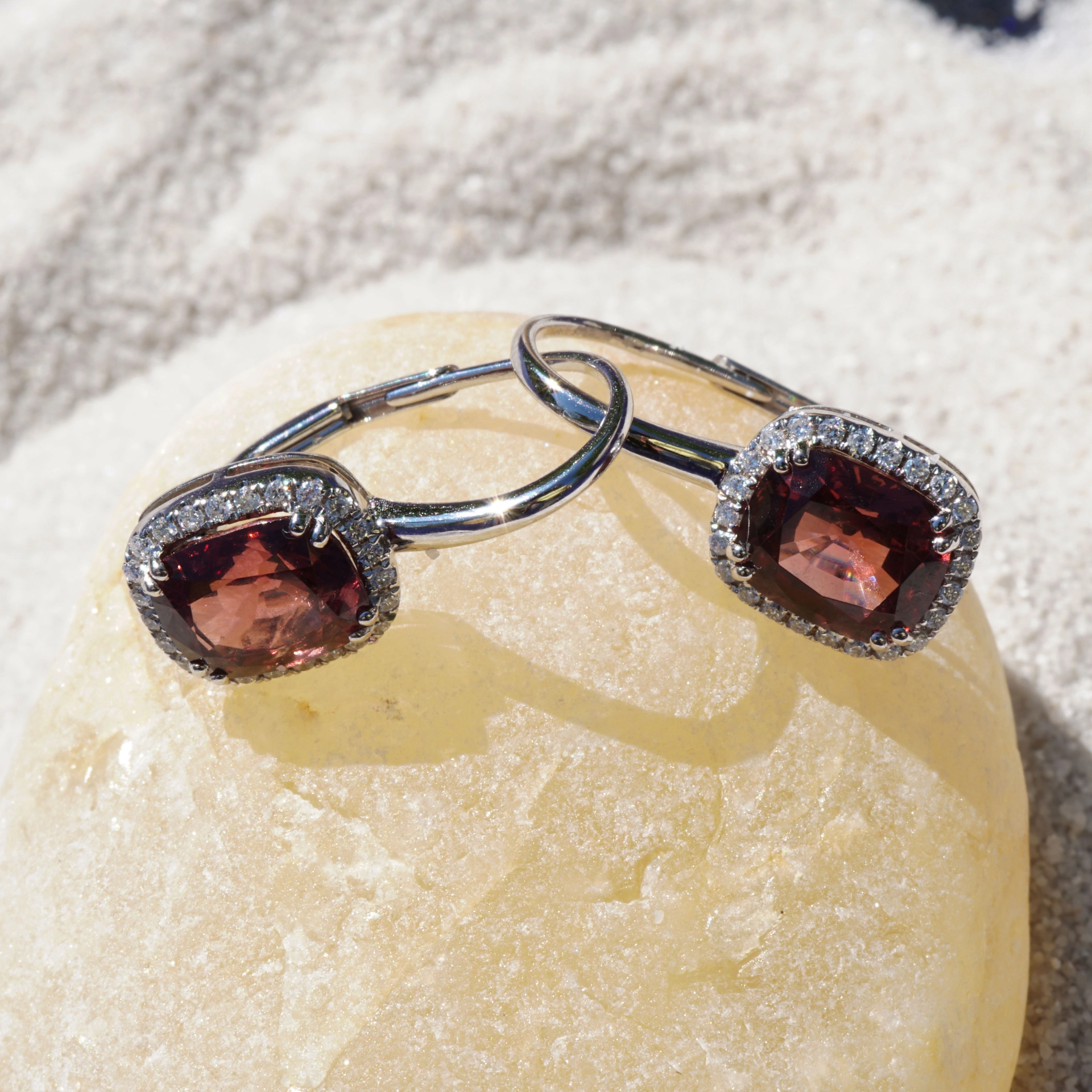 Spinel Diamond Earrings 18 kt Whitegold....from Burma popular Color 