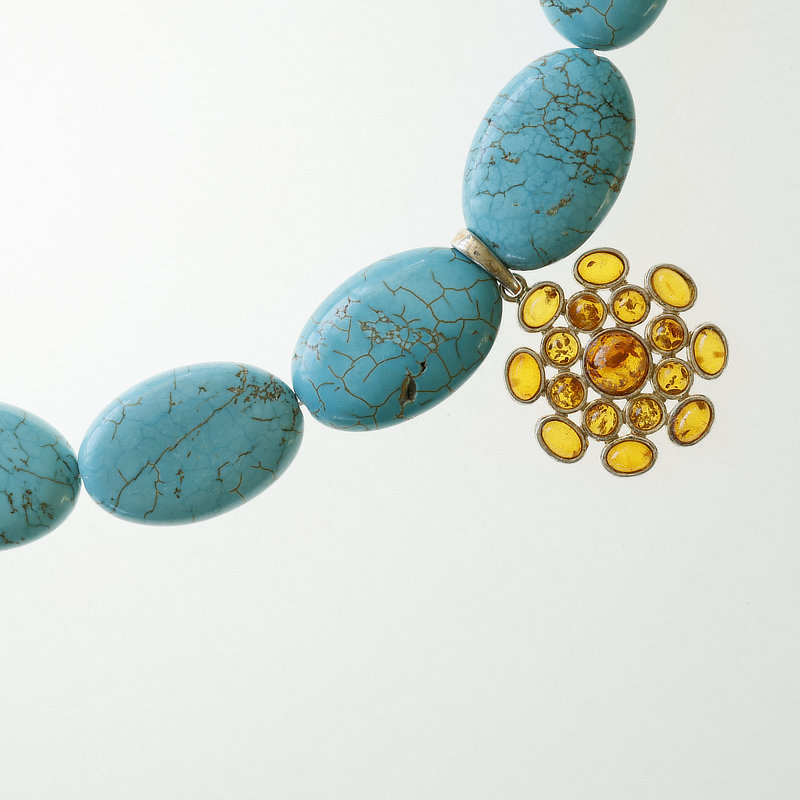 Turquoise amber necklace with magnetic clasp in 925 silver and flower pendant I This is how amber looks fresh and fashionable