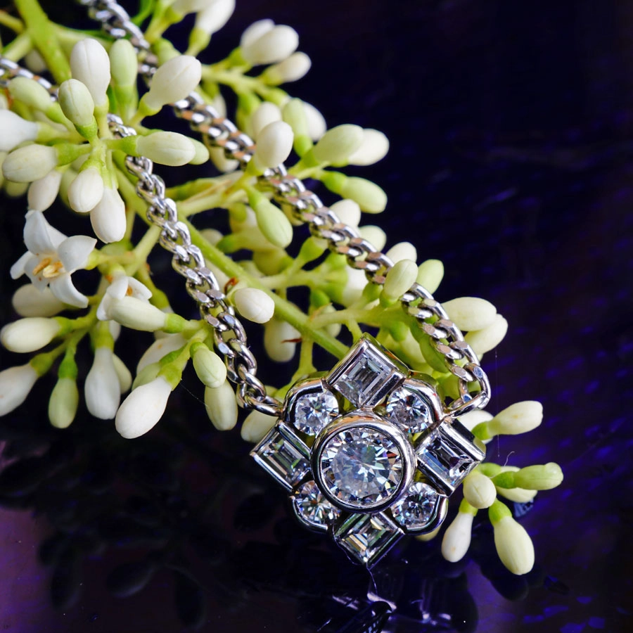 Necklace 1.01 ct Platinum...brilliance and grace...Jewelery to fall in love wit