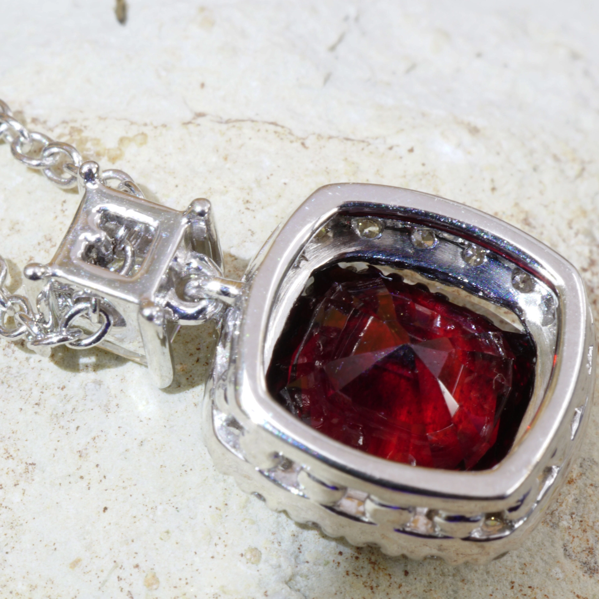 Red Spinel Diamond Necklace 1.63 ct AAA+....Great Luminosity 18 kt whitegold