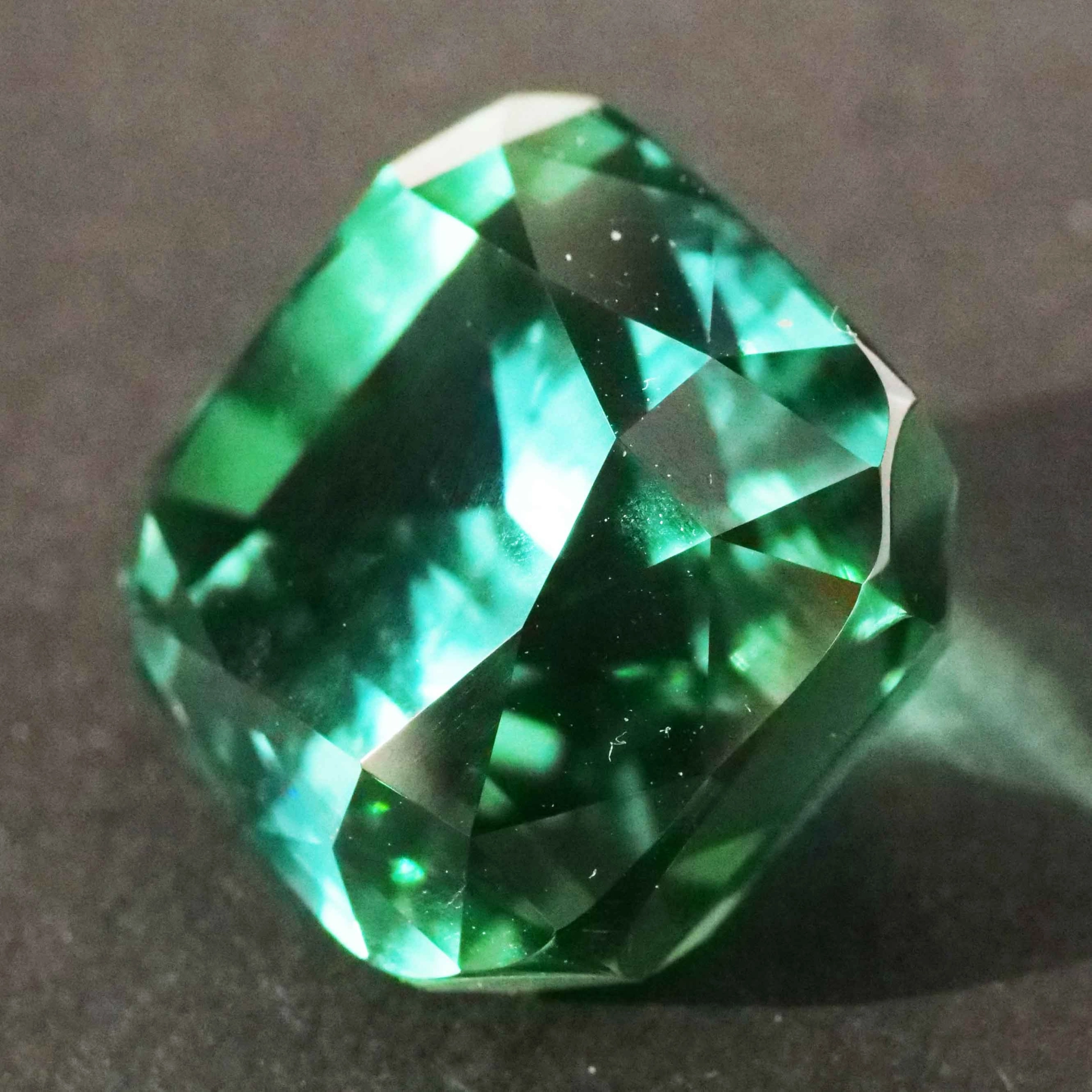 Lagoon Tourmaline in the super Class AAA+ 21.56 ct Afghanistan 98% pure Investment Gemstone
