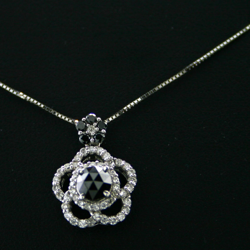 Brillantanhänger mit Kette, 750/-WG., schwarz-weiß