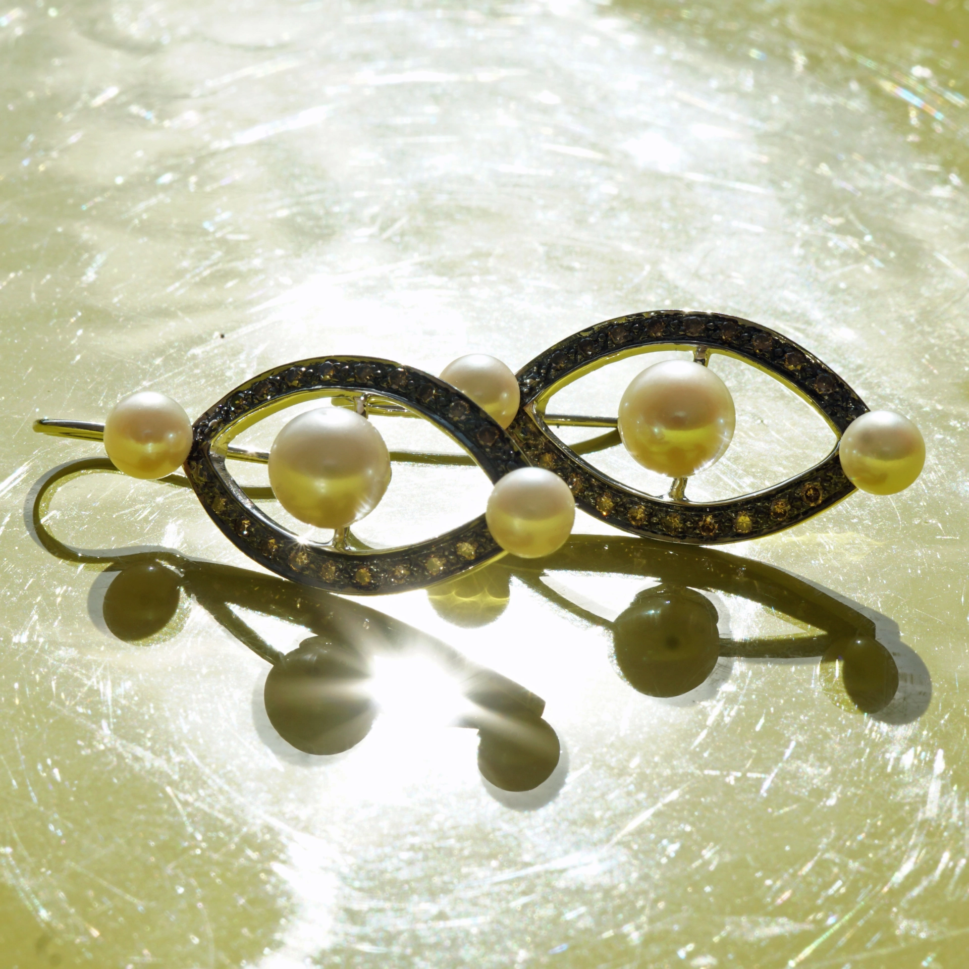 Brillant Perl Ohrhänger 750er Weissgold Ellipse Rivoire 0.44 ct schwarz-weiss 40 x 14 mm