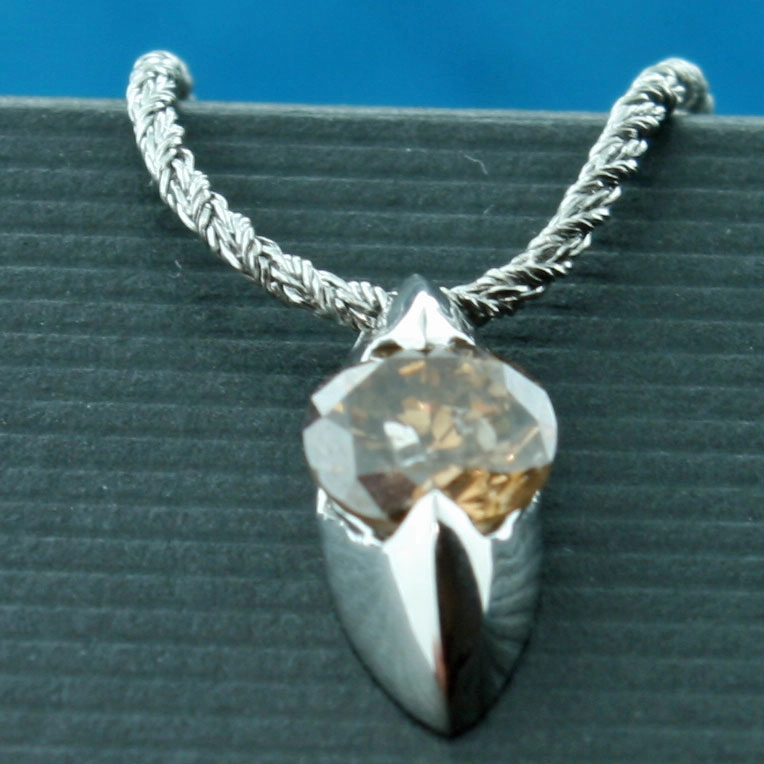 Solitär-Brillant-Anhänger mit Kette, 1.51 ct, Feines Braun / P1, 900er-Platin