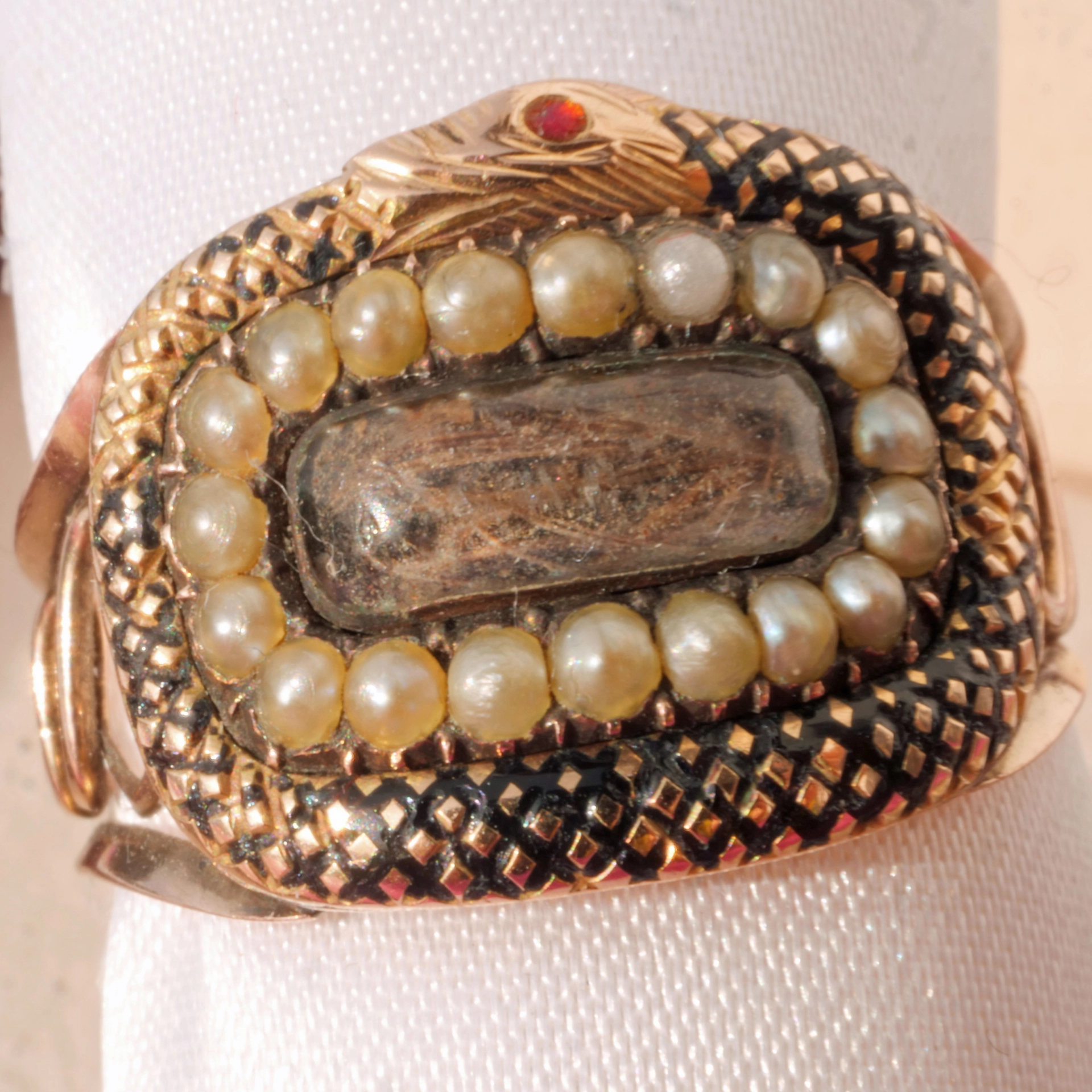 Antique Ring around 1860 Mourning Jewelery with Seed pearls