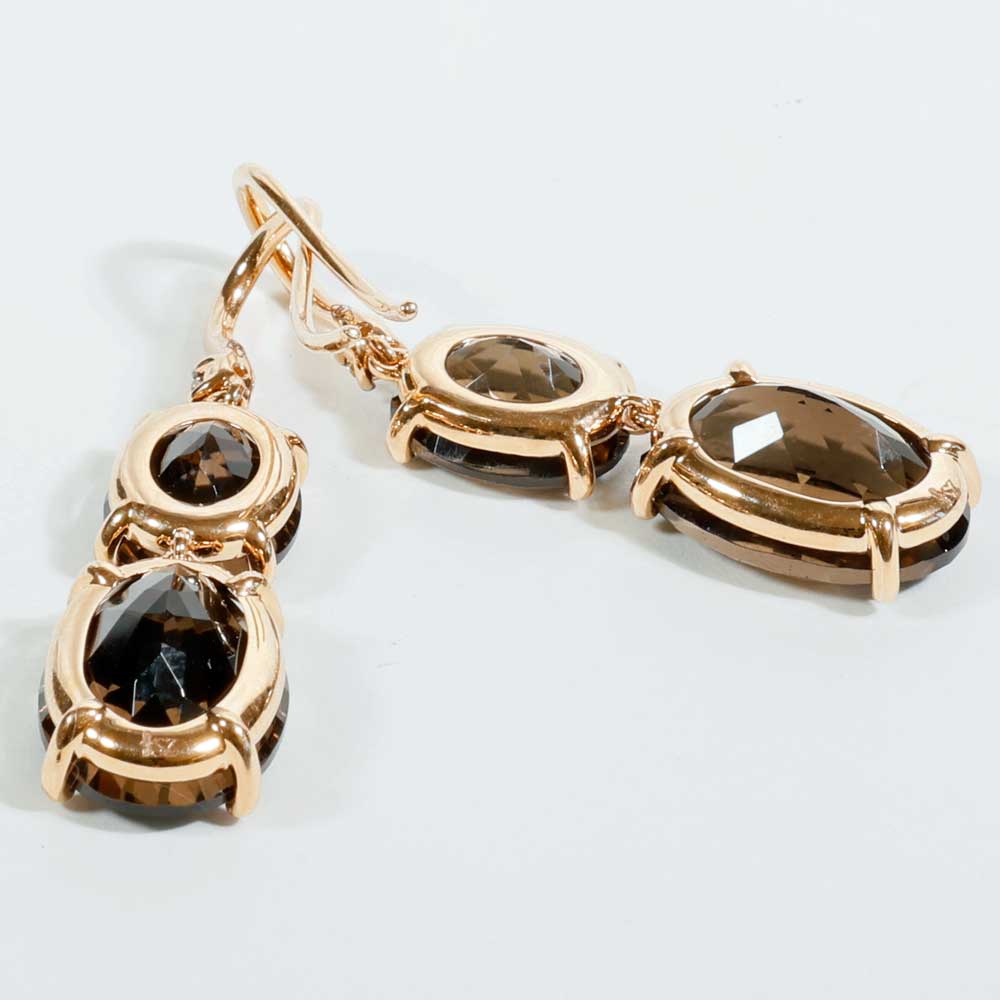 Brown Smokey Quartz and Diamonds such a ideal Kombination with 18 kt Rosegold 15 ct 0.10 ct