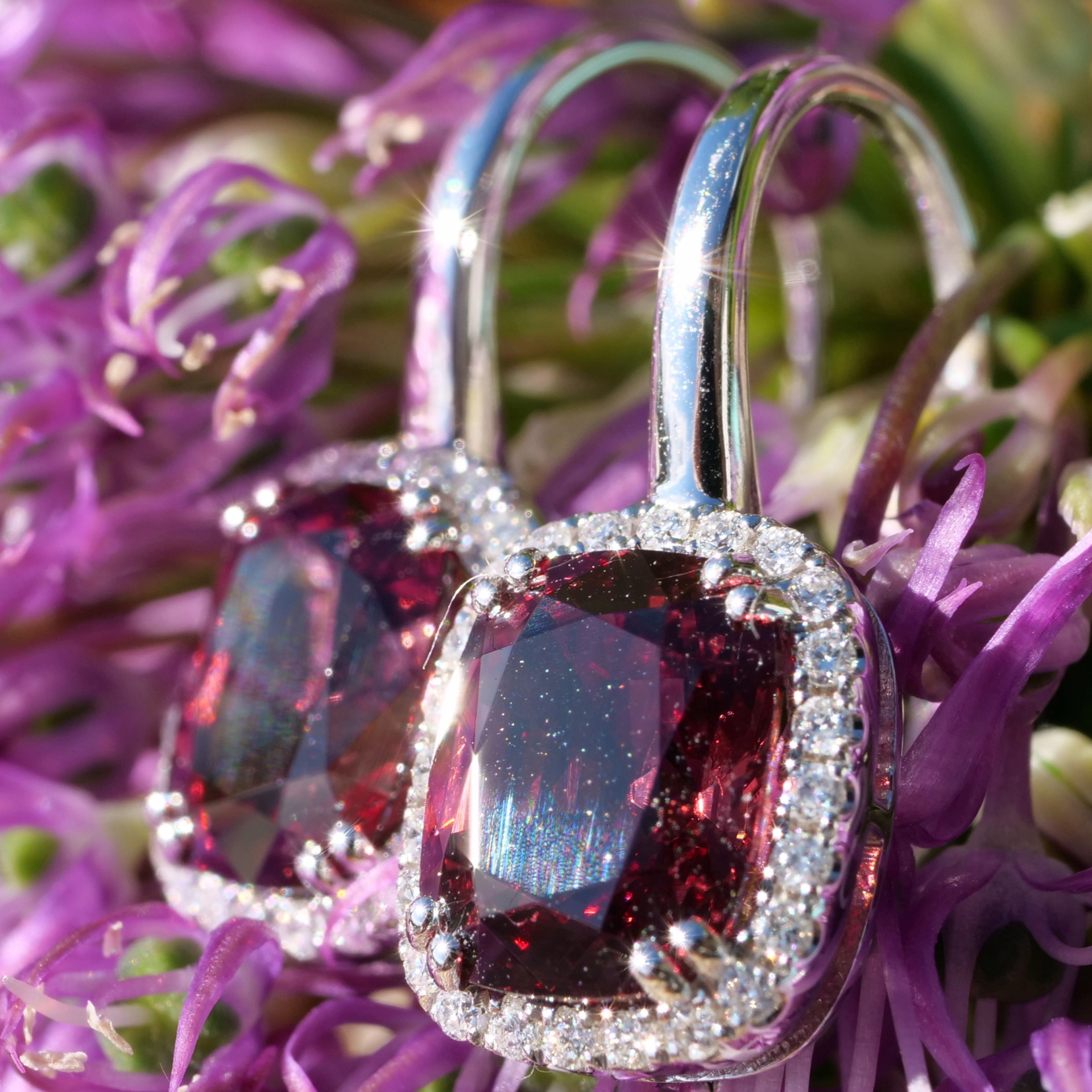 Spinel Diamond Earrings 18 kt Whitegold....from Burma popular Color 