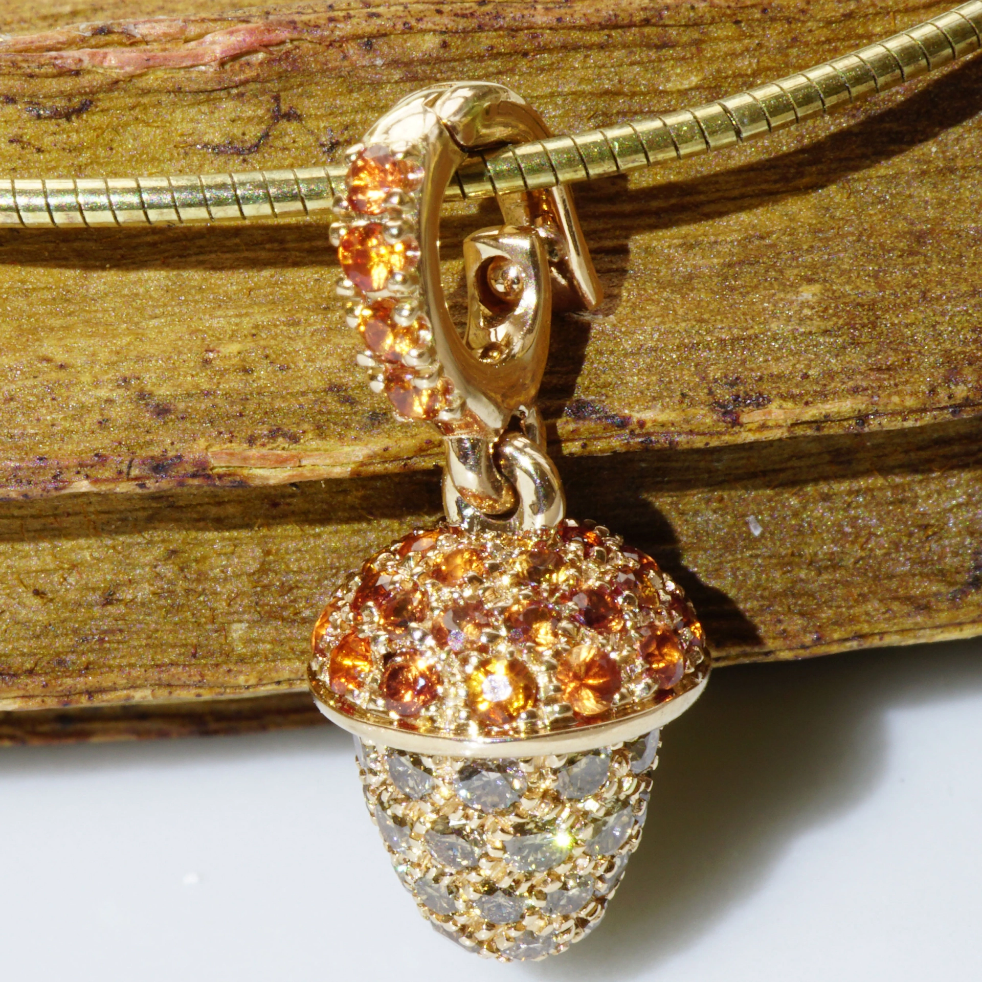 Diamond Saphire Drop Pendant 18 kt Rosegold.......sooo cute