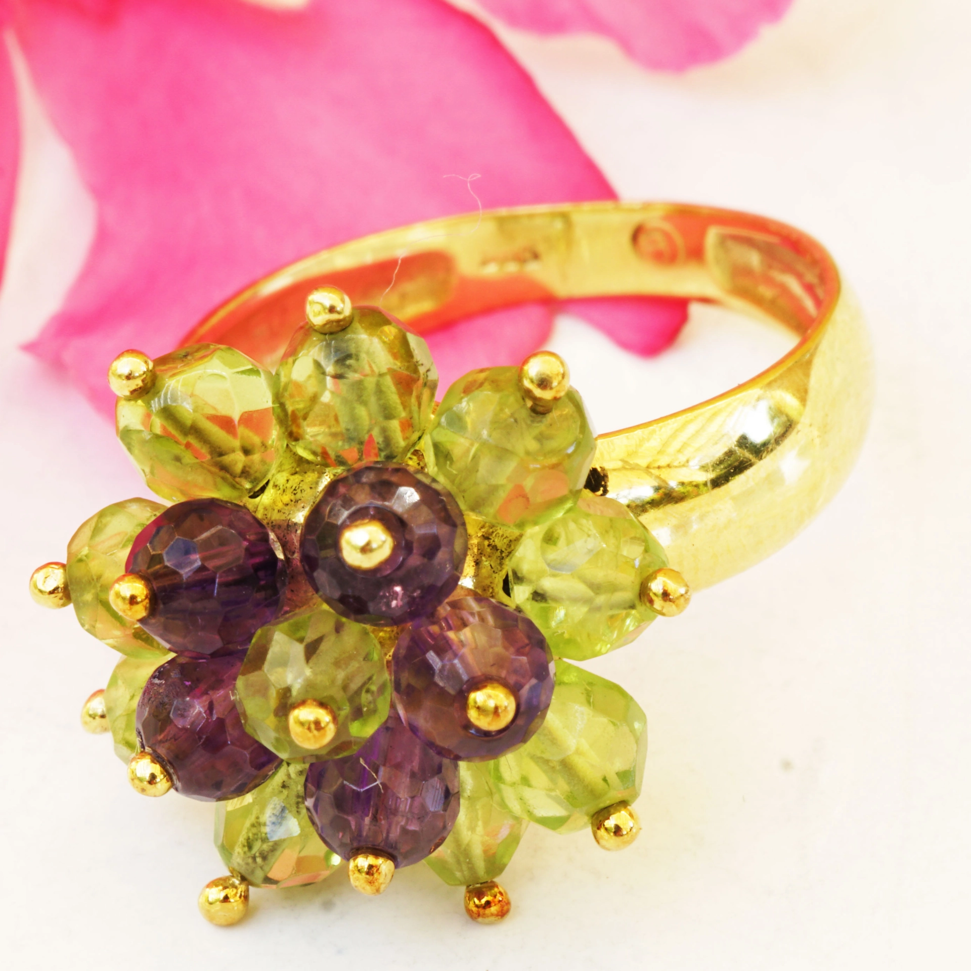 Ohrstecker Ring Set Peridot Amethyst 585er Gelbgold Vintage 60er Jahre Blütendesign ausgefallen