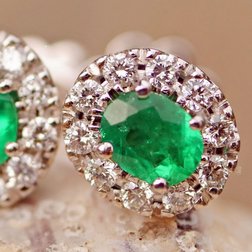 Panjshir Emerald Brilliant Halo Stud Earrings 750 White Gold 0.47 ct 0.27 ct AAA+ Most Beautiful Emerald Color Forever