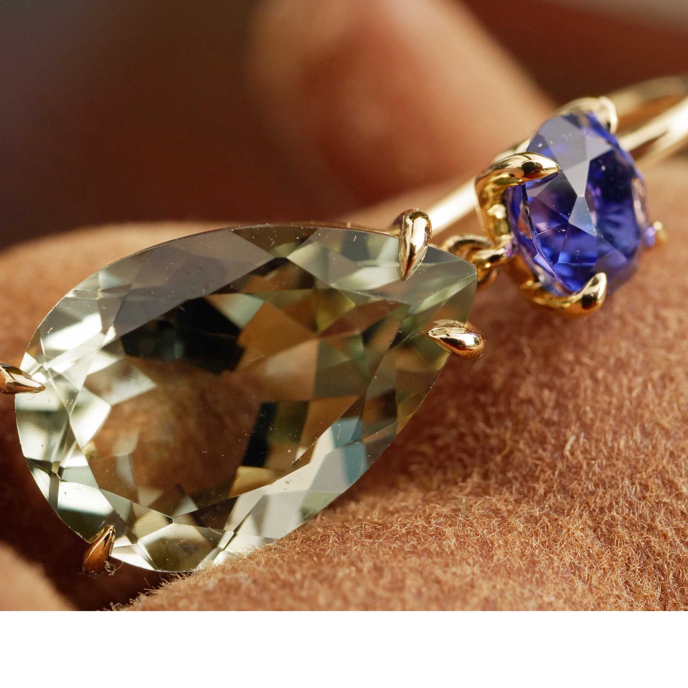 Bluetopaz Amethyst Earrings of high quality made in a traditional Italian goldsmith in Valenza, modern Design