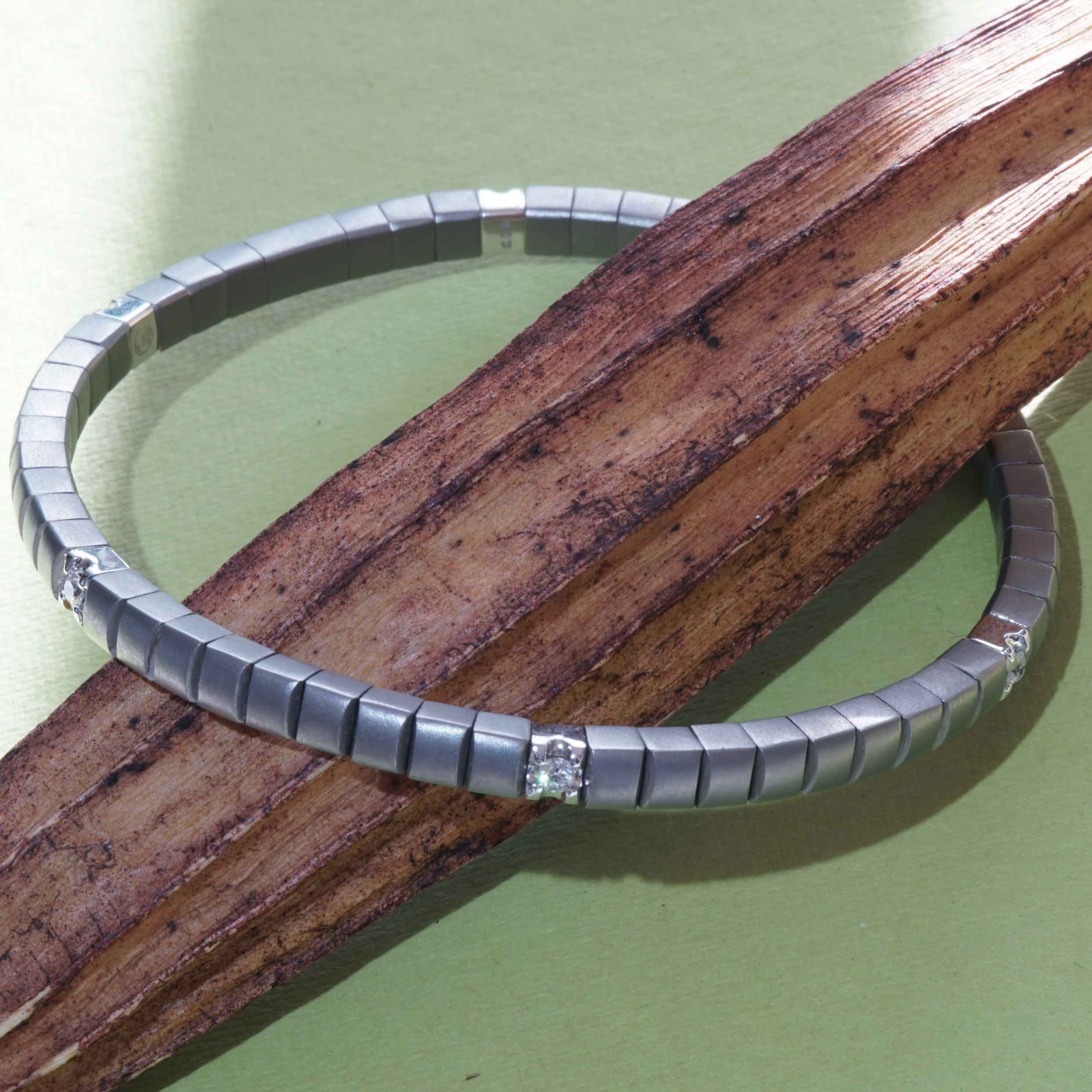 Unisex Tennis Flex Bracelet Titanium grey  0.30 ct Brilliants 18 kt Whitegold by Silhouette Schmuck Bentner