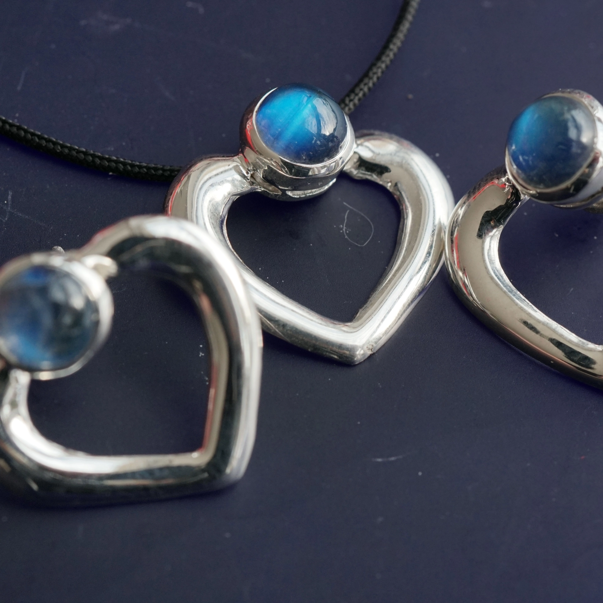 Labradorit Set bestehend aus Anhänger und Ohrsteckern in Silber 18 x 19 mm