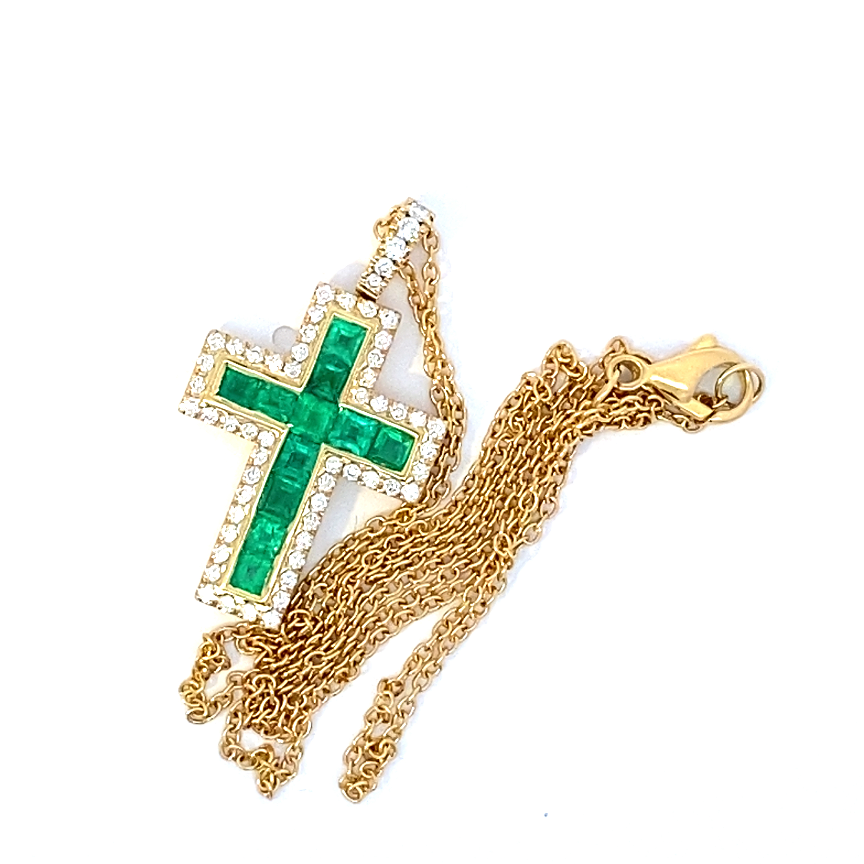 Bright Green AAA+ Panshir Emerald Brilliant Cross with Chain in 750 Yellow Gold - 0.98 ct 0.38 ct TW VS