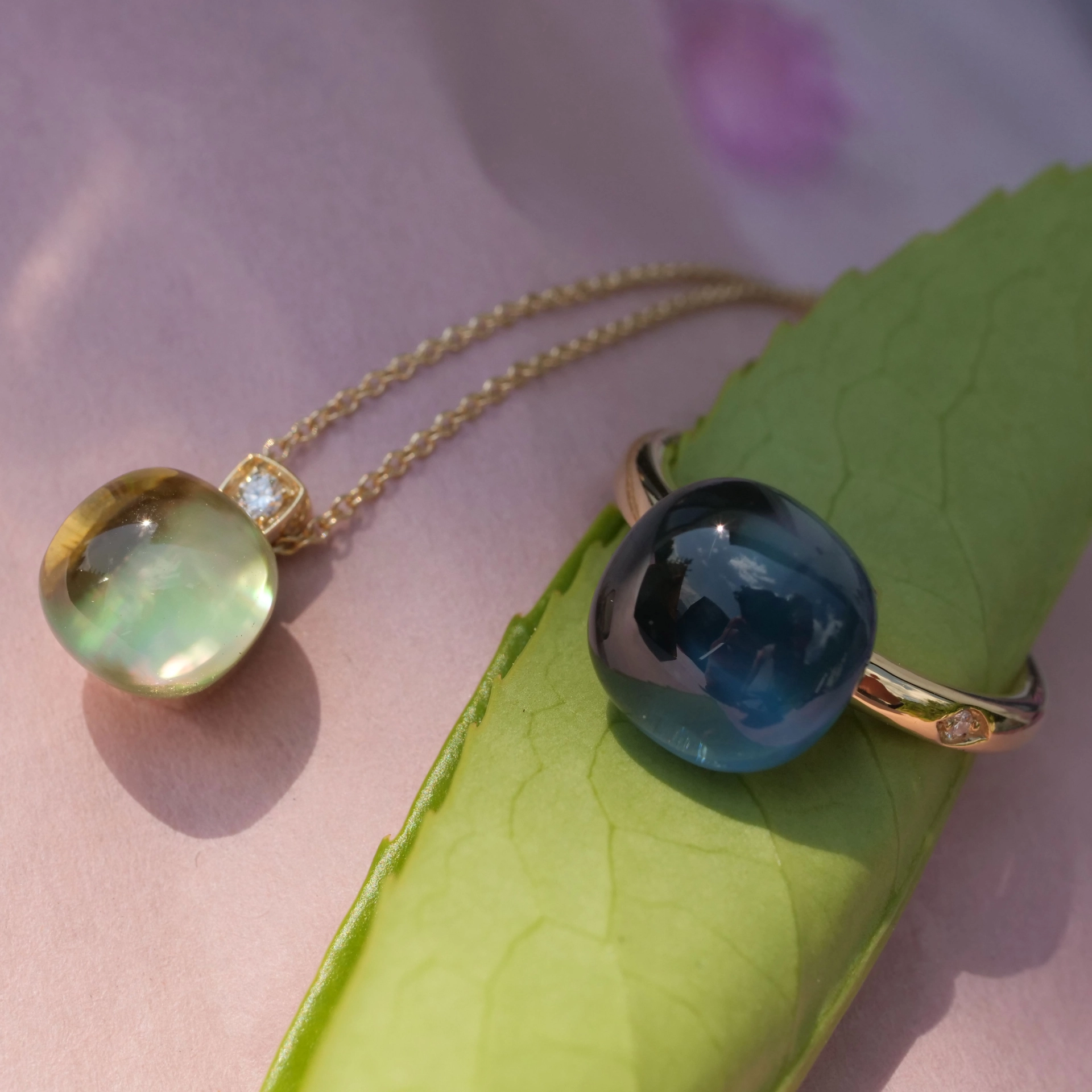 Bluetopaz Brilliant Ring 18 kt Yellow Gold...perfekt floating Effect
