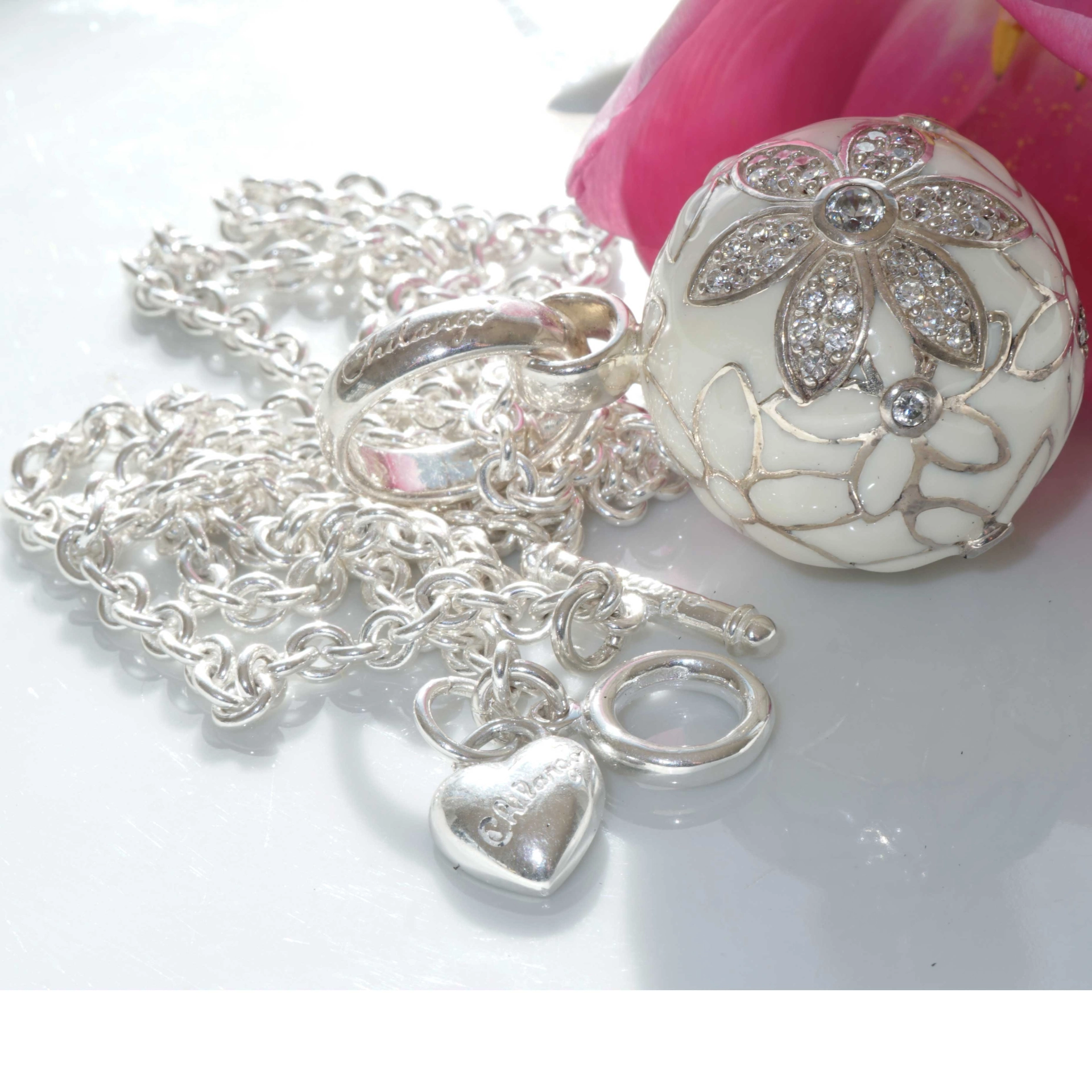 Chilango Pendant Faberge white Flower with Circonia 925 Silver Enamel