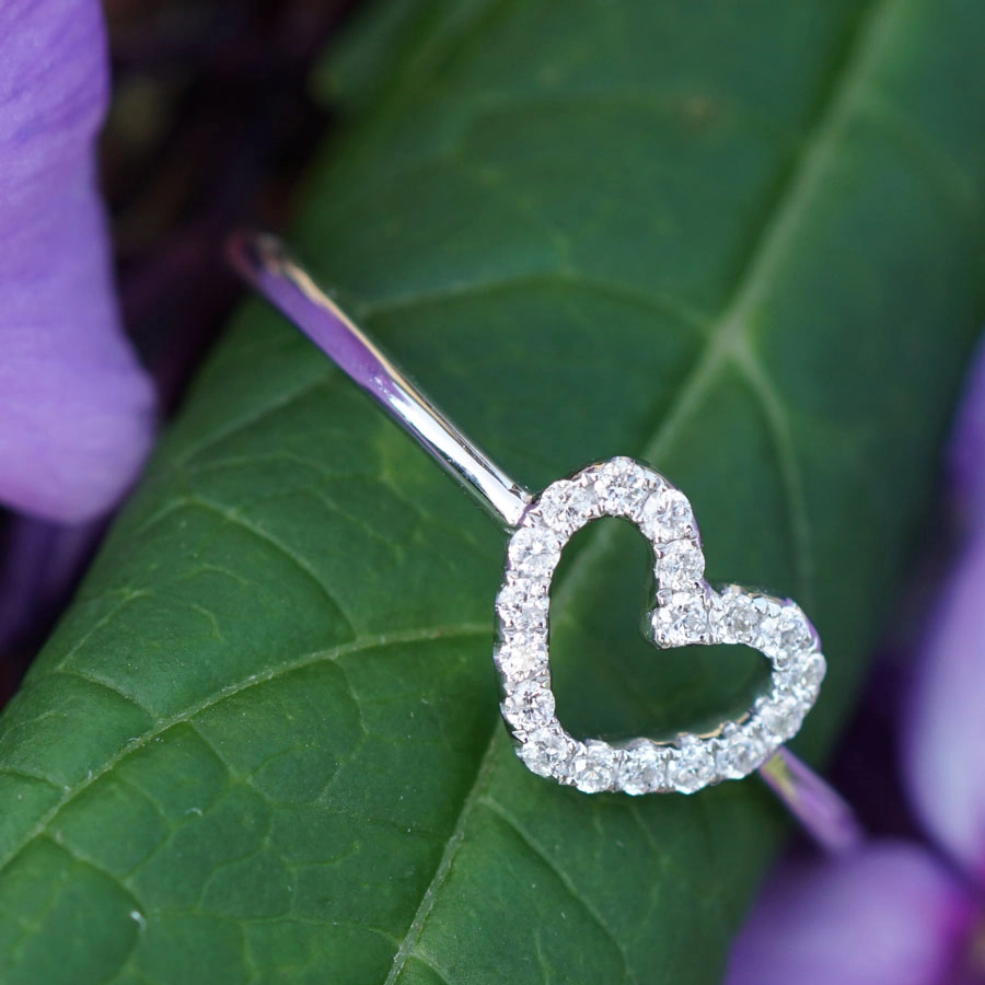 Brillant Herz Ring 0.10 ct 750er Weißgold ELFENZART HERZENSLIEBE