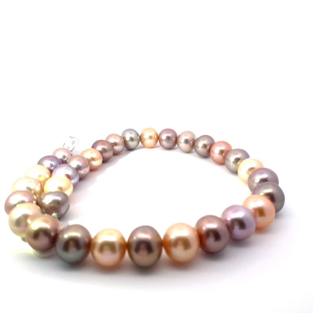 Opera Ming strand 8 to 14 mm in potato shapes 45 cm long Multi colors great chandelier AAAA Kopie