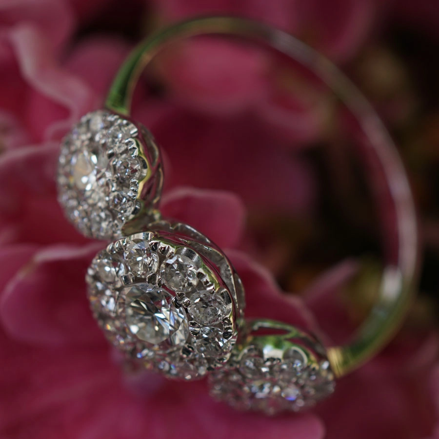 Brillant Ring Rosette 0.83 ct 750er Weissgold...Starlight Express