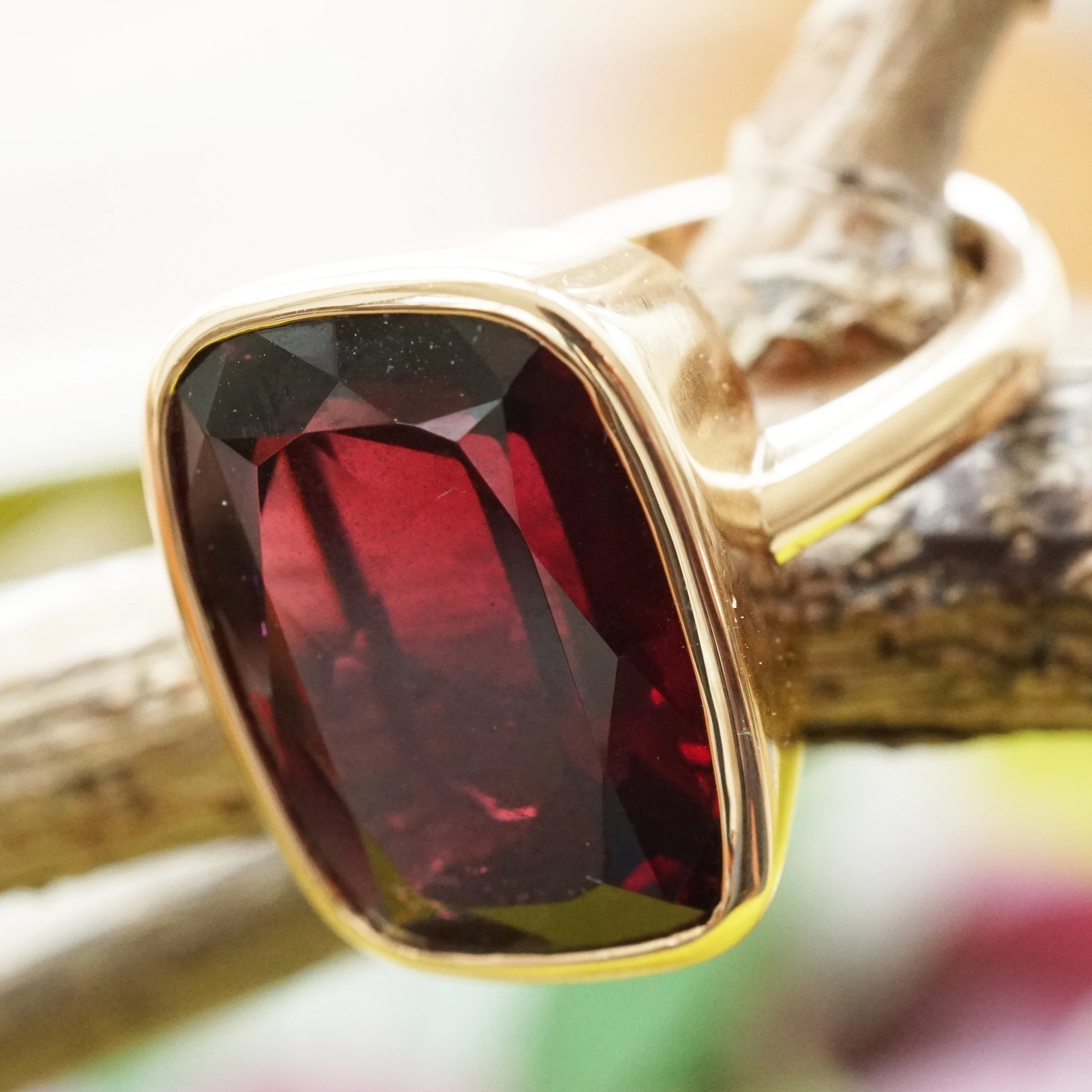 Rhodolith Granat Ring 19.70 ct tiefrot tolle Qualität AAA+ 20 x 15,5 mm 750er Rosegold