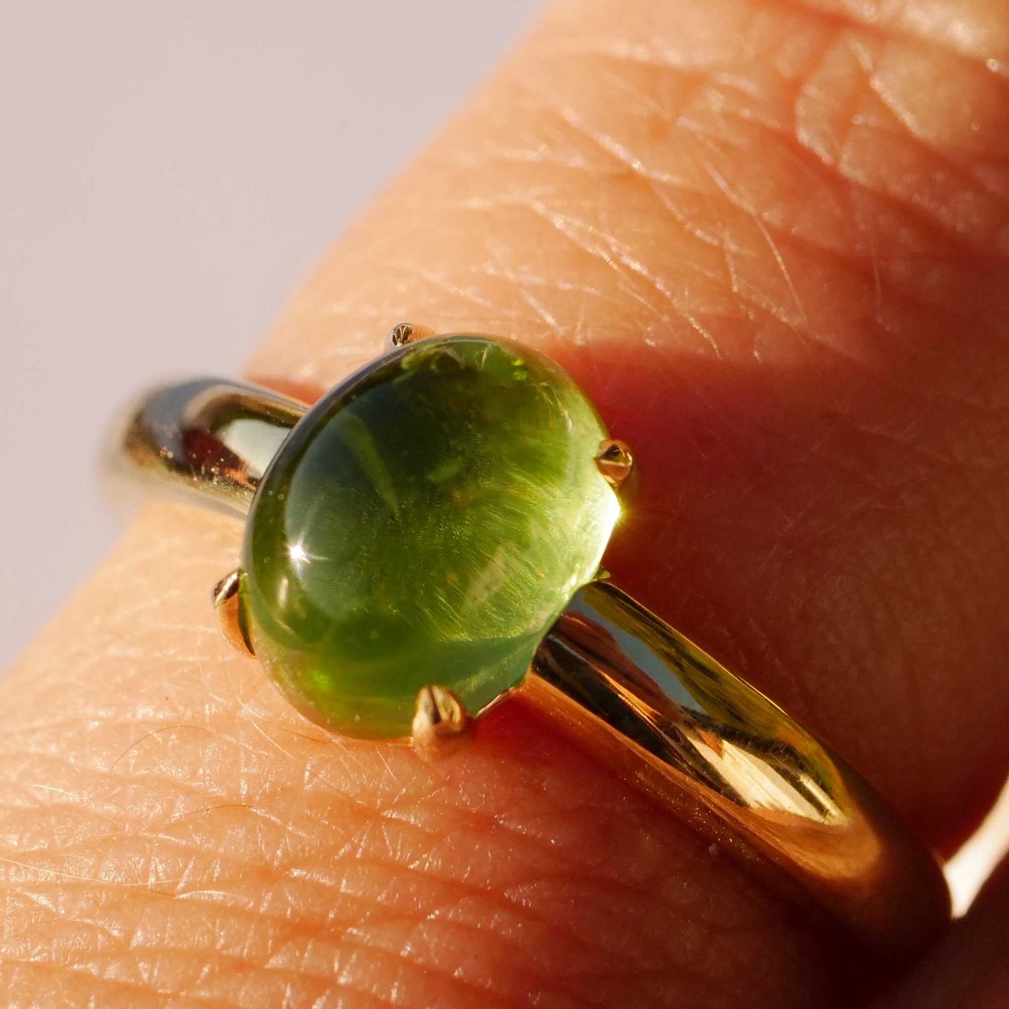 Tourmaline Ring 750 Yellow Gold green.... sweet Temptation... made in Italy... High-Quality