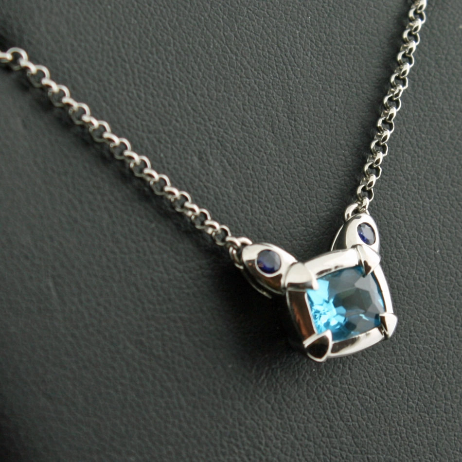 Topas-Saphir-Collier-900er Platin-850er-Platin