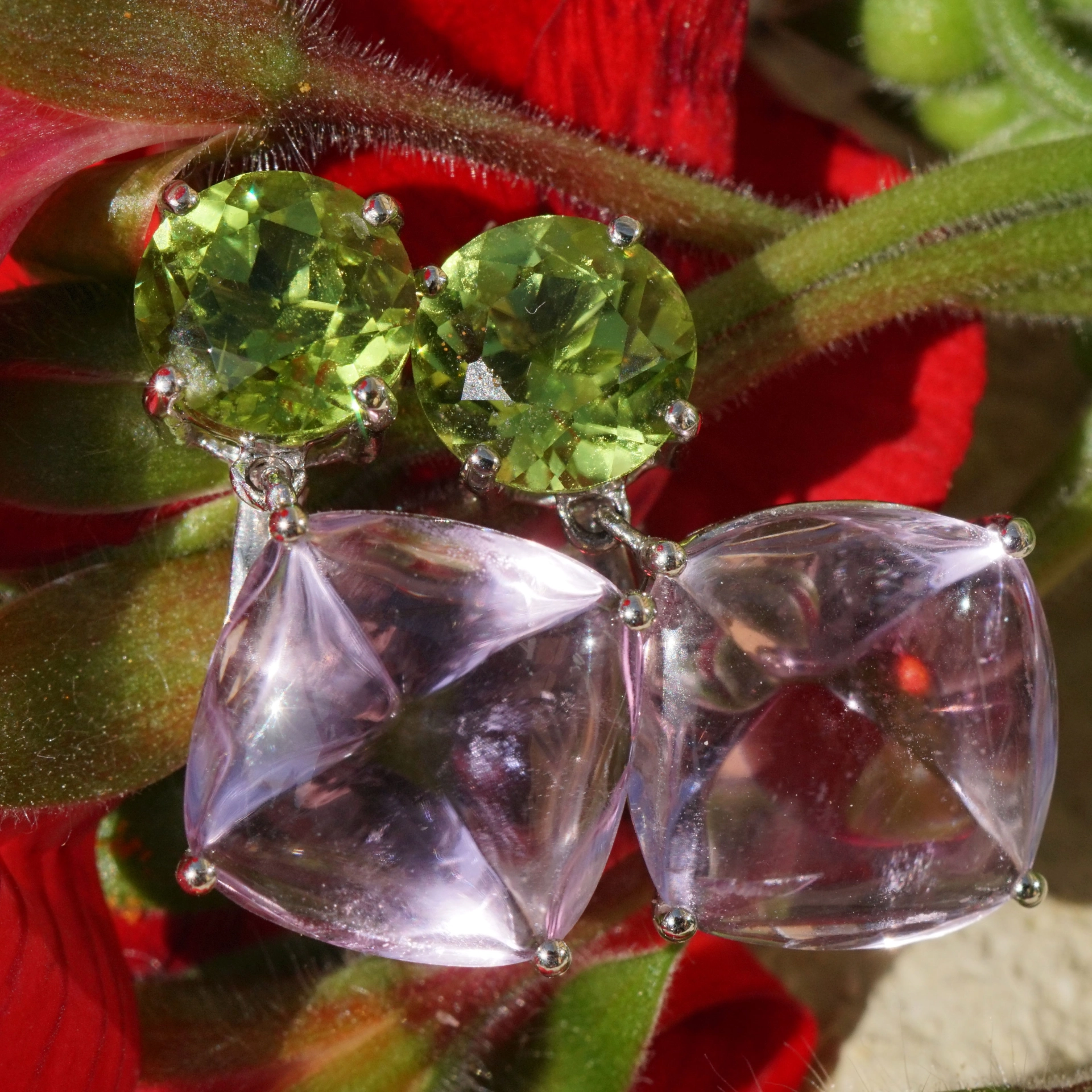 Kunzite Peridot Earring 18 kt Whitegold...this colors make you loughing