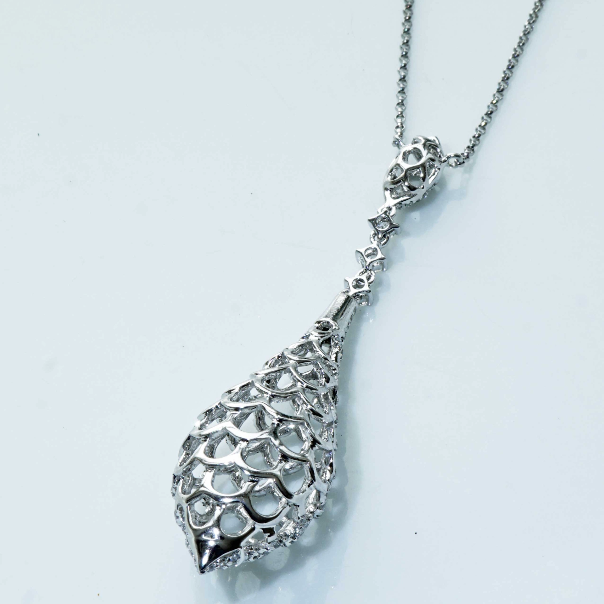 Brilliant pointed Pampel necklace 750 White Gold 1.10 ct TW-W VVS-VS exciting Grid Structure